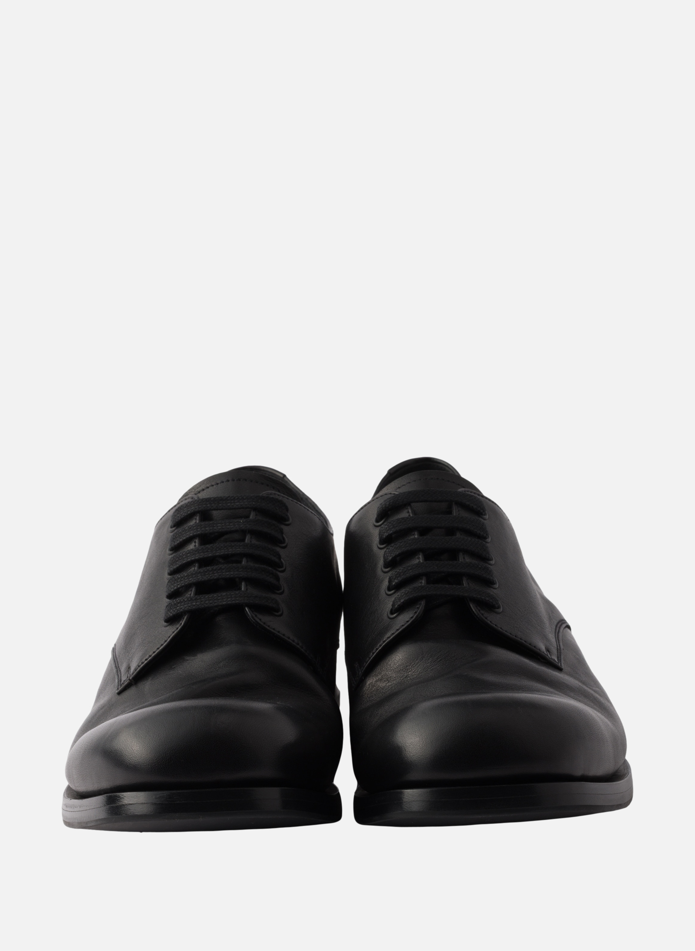 Derbies à lacets en cuir vieilli PRADA Noir