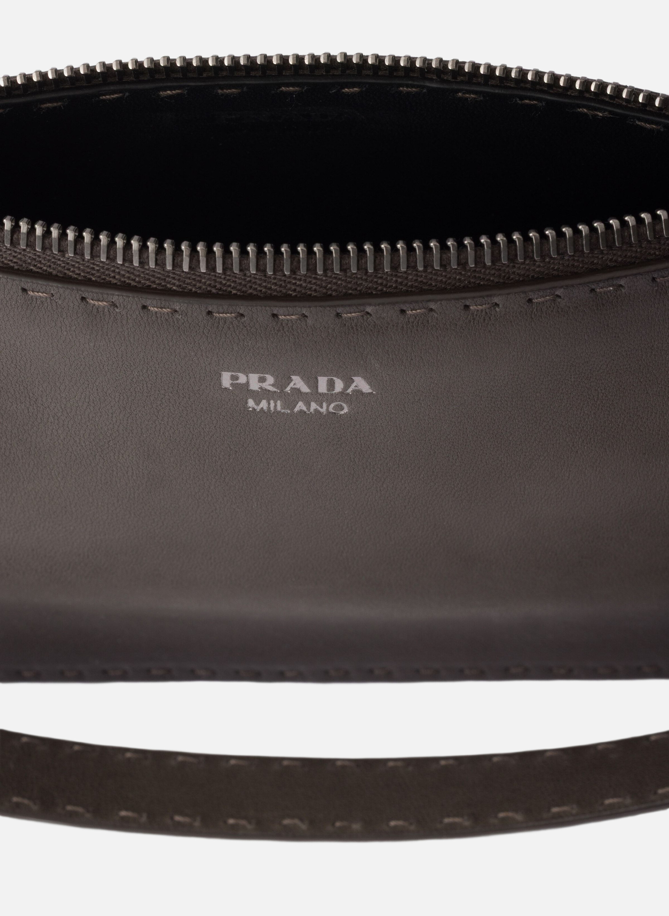 Pochette en cuir vieilli PRADA Gris