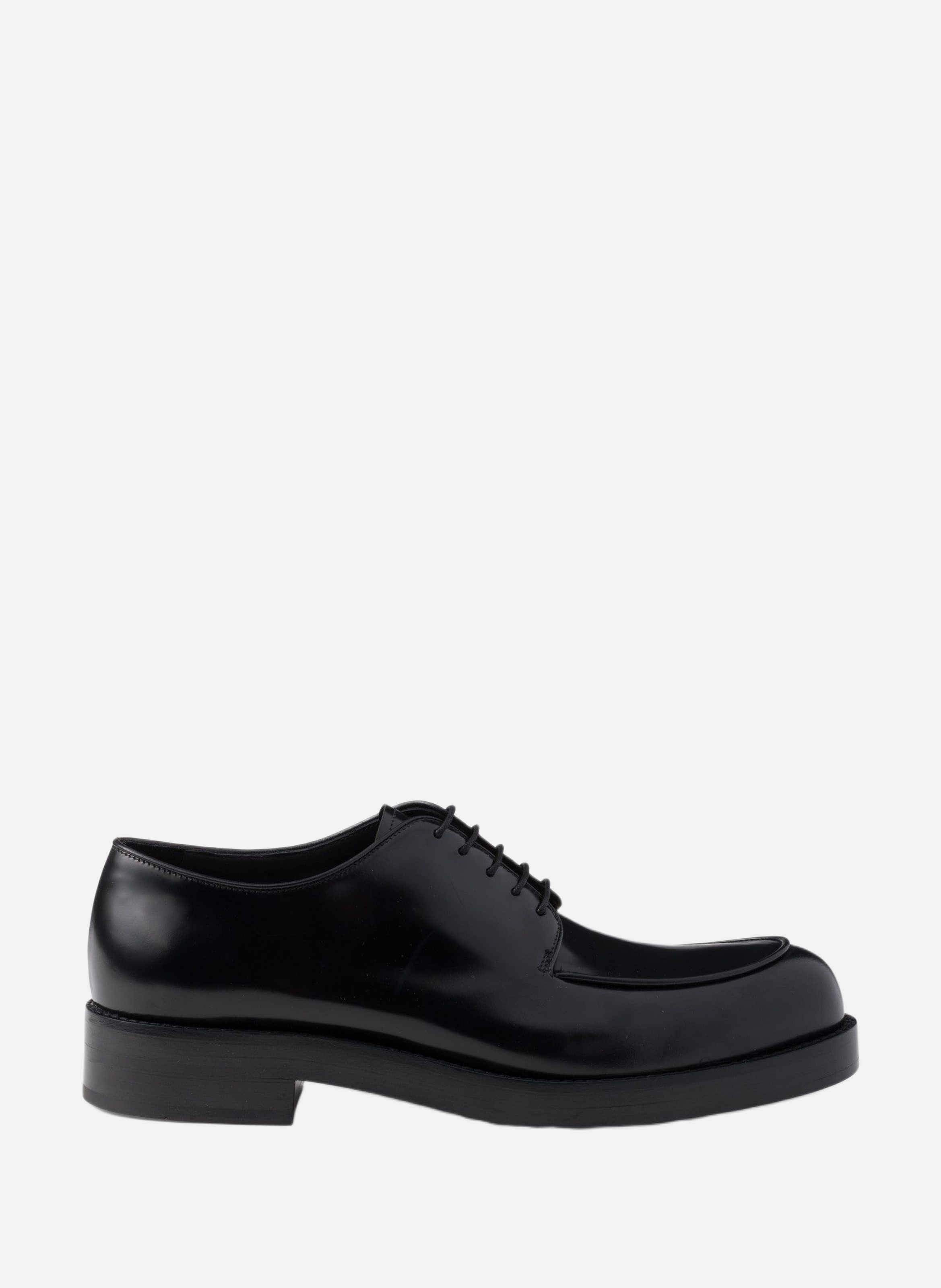 Derbies en cuir brossé PRADA Noir