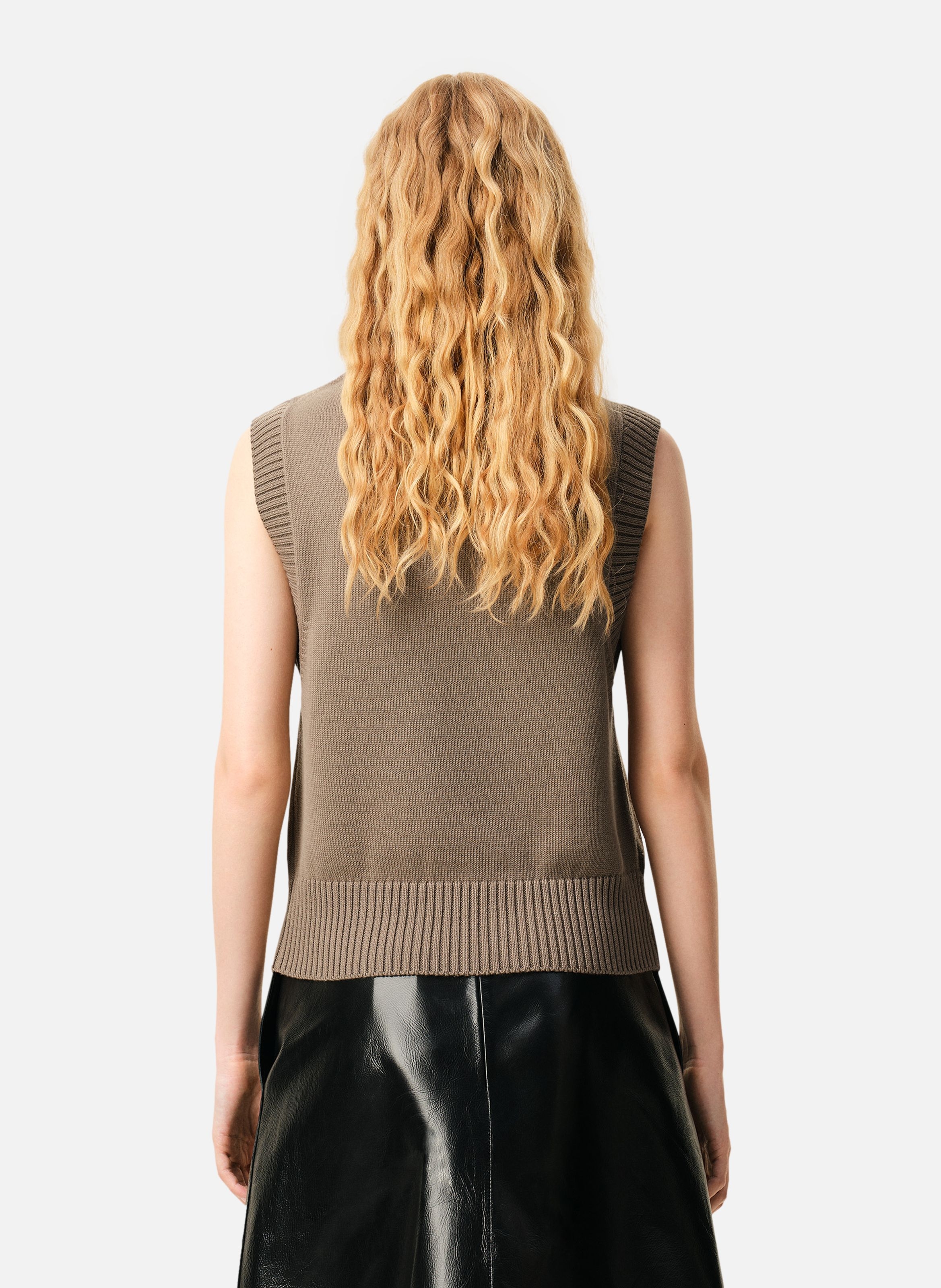 Pull col v sans manches ami de coeur en laine unisexe AMI PARIS Beige