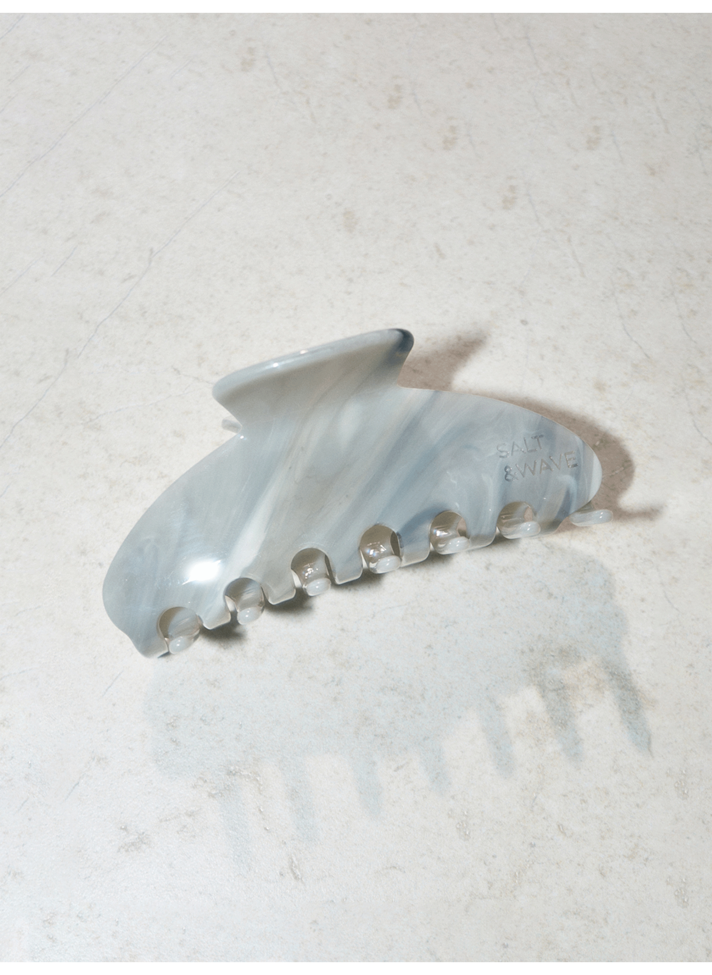 Moon Clip en Oyster SALT & WAVE No color