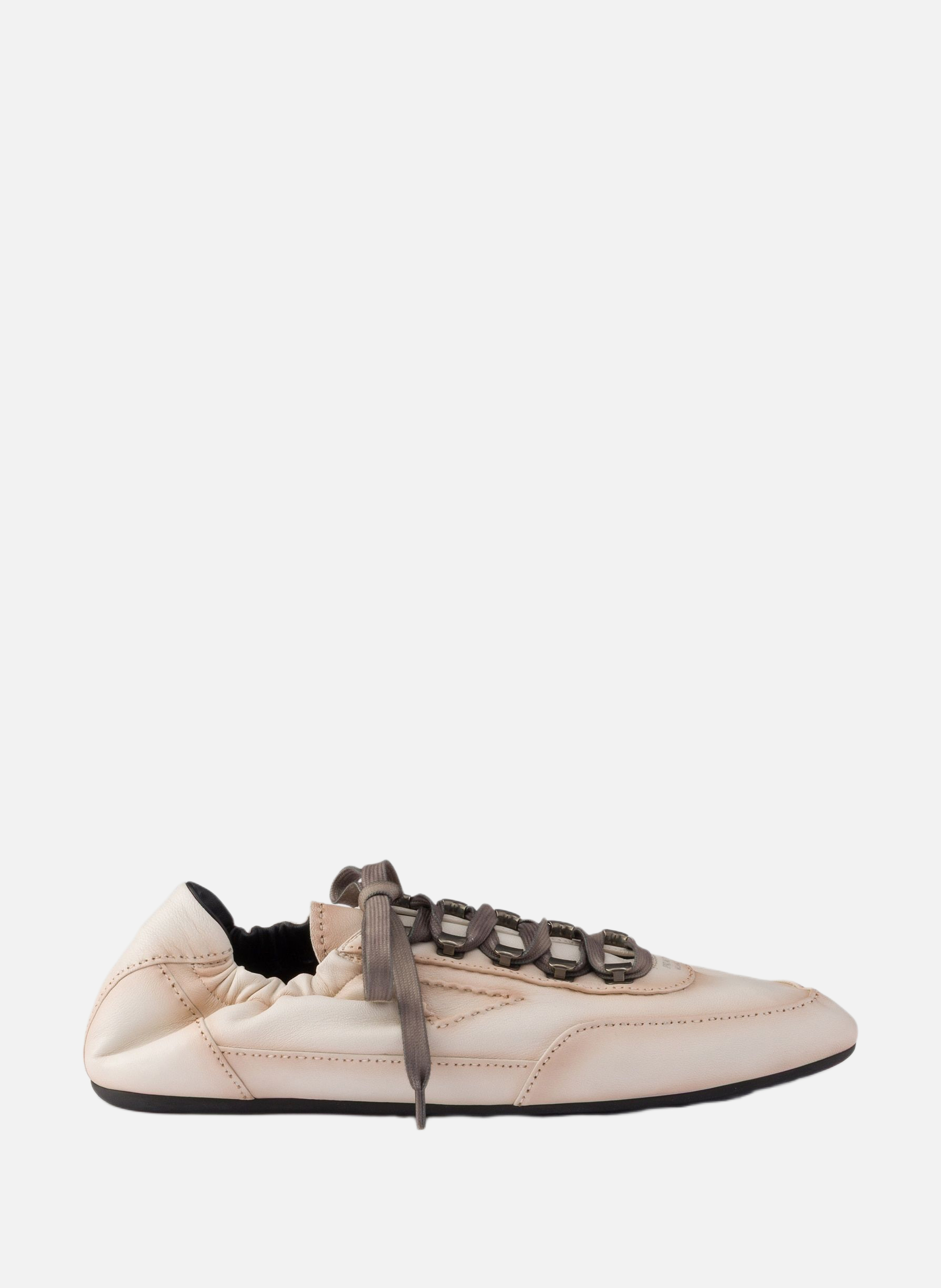 Baskets collapse en cuir nappa vieilli avec croche PRADA Beige