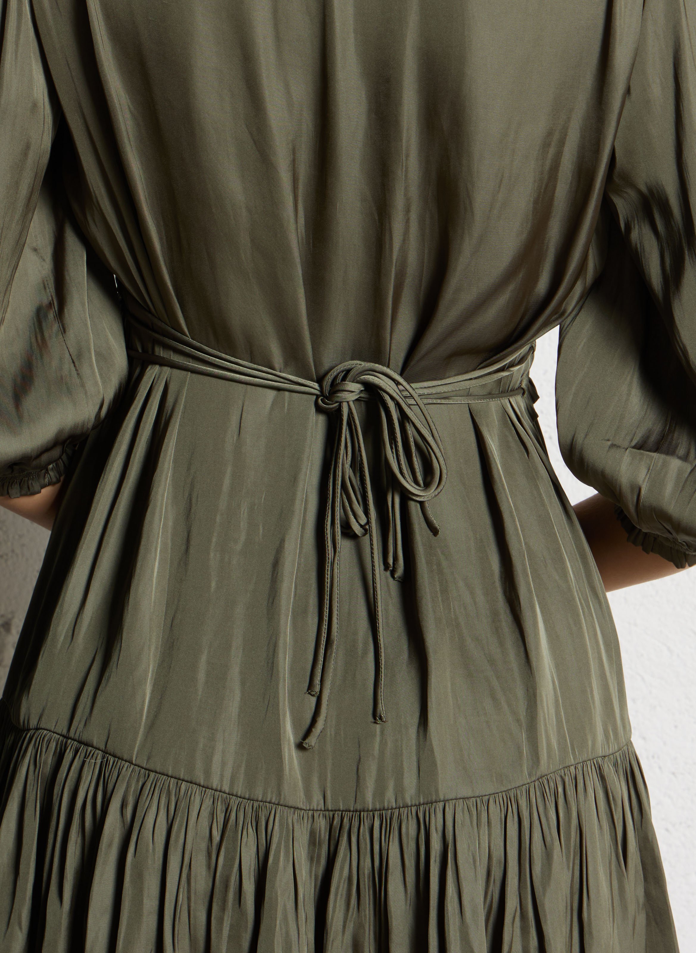 Robe courte froncée col tunisien en satin cyrilia BA&SH Kaki