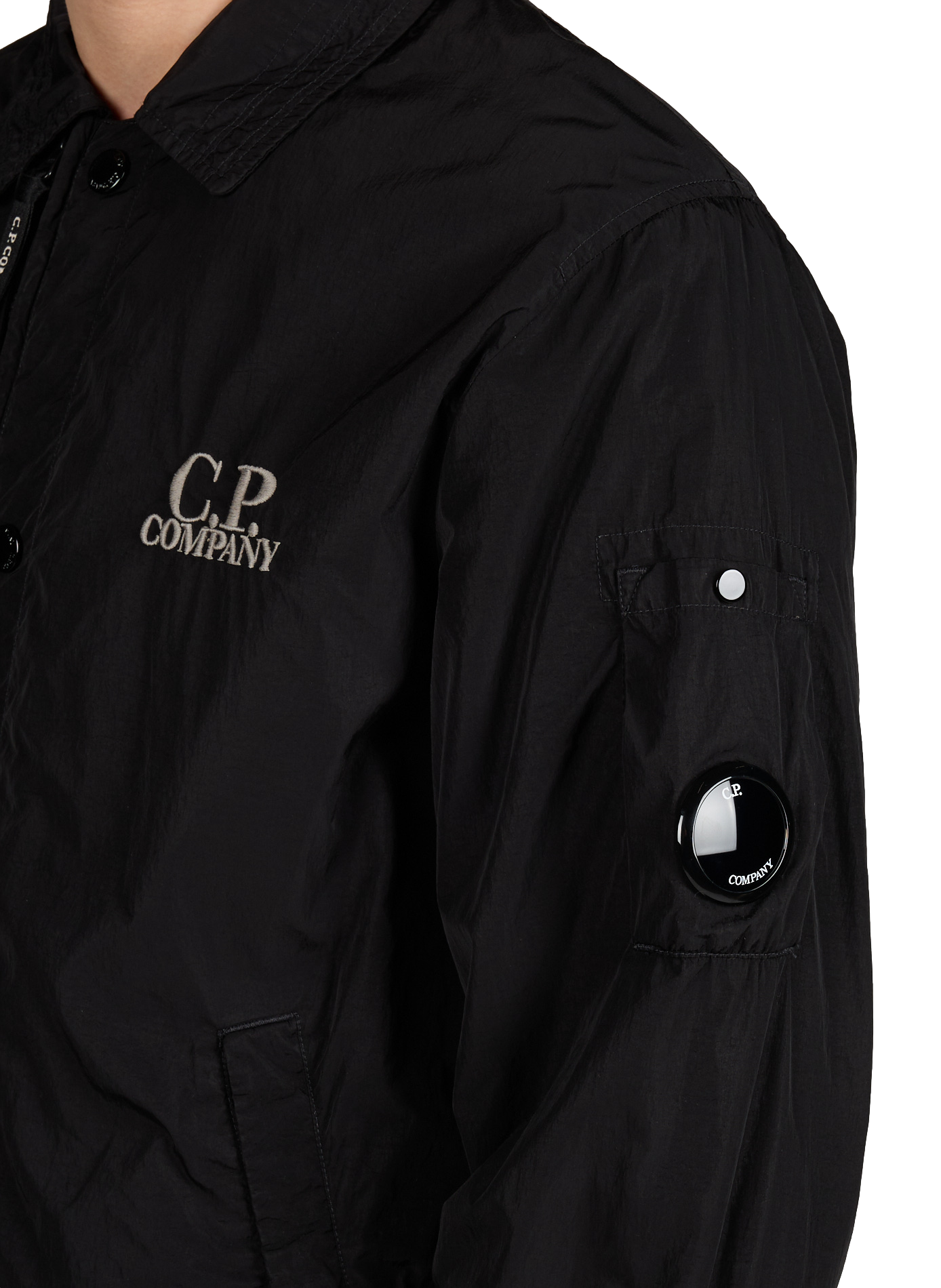 Surchemise zippée avec broderie marque CP COMPANY Noir