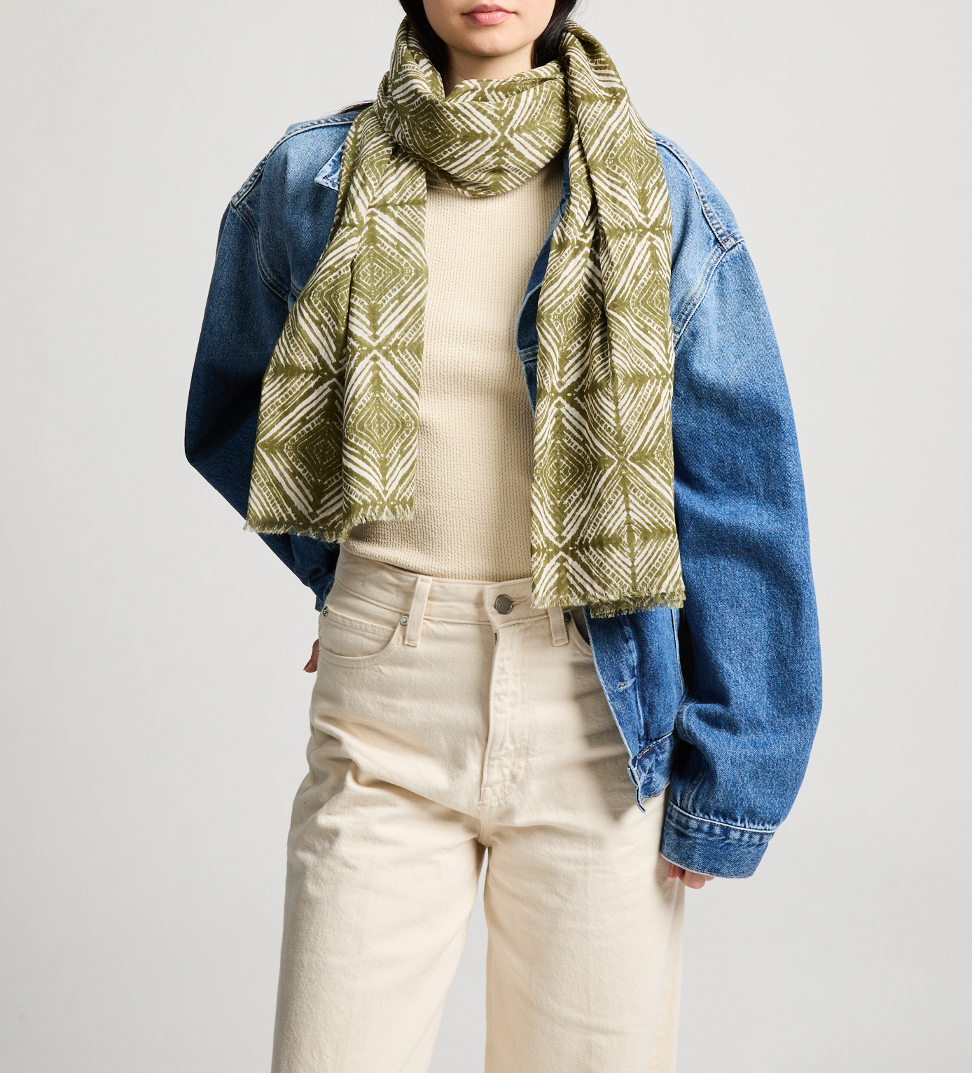 Printed stole AU PRINTEMPS PARIS Green