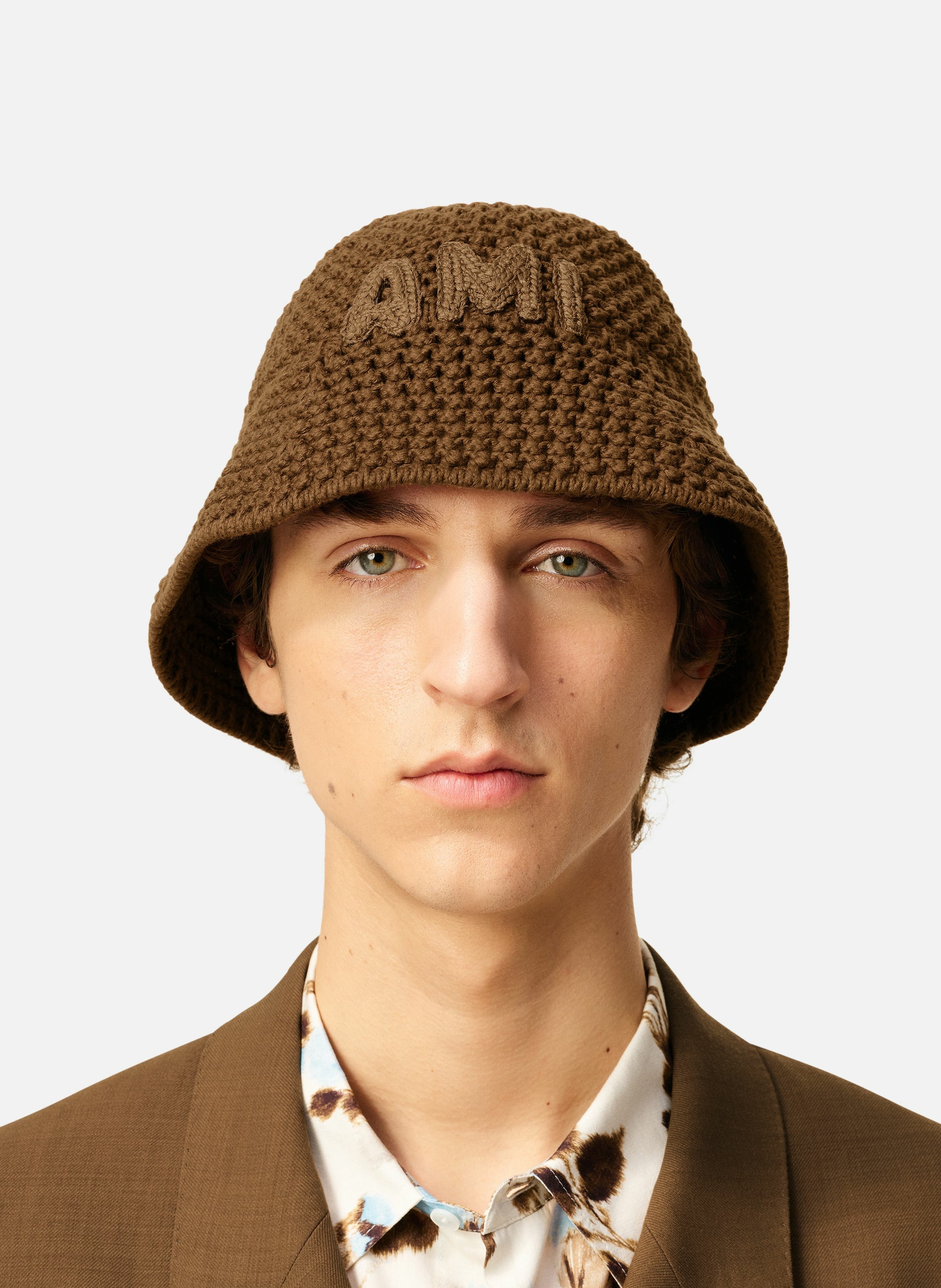 Bob patch ami unisexe AMI PARIS Marron