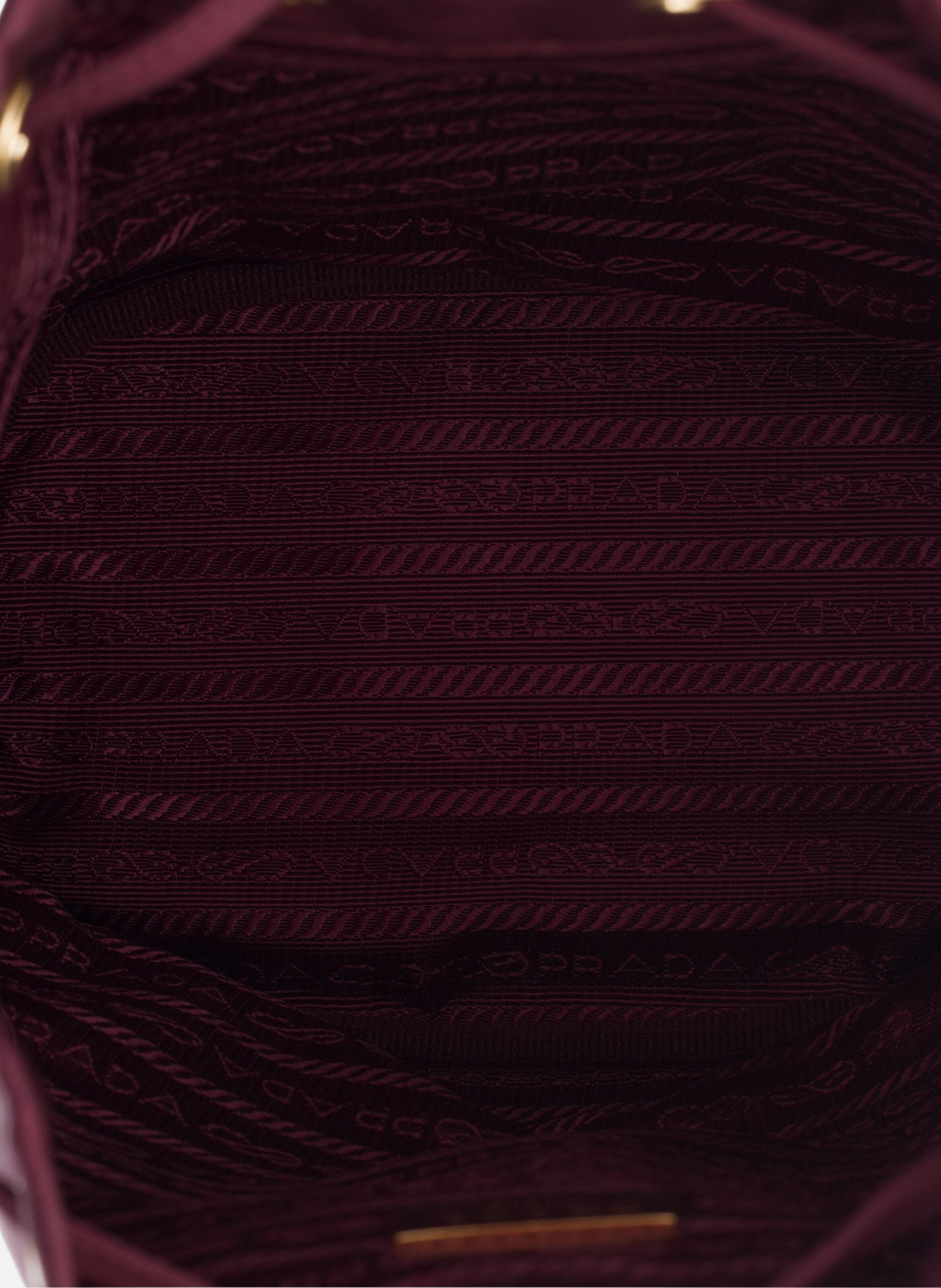 Pochette en re-nylon PRADA Rouge