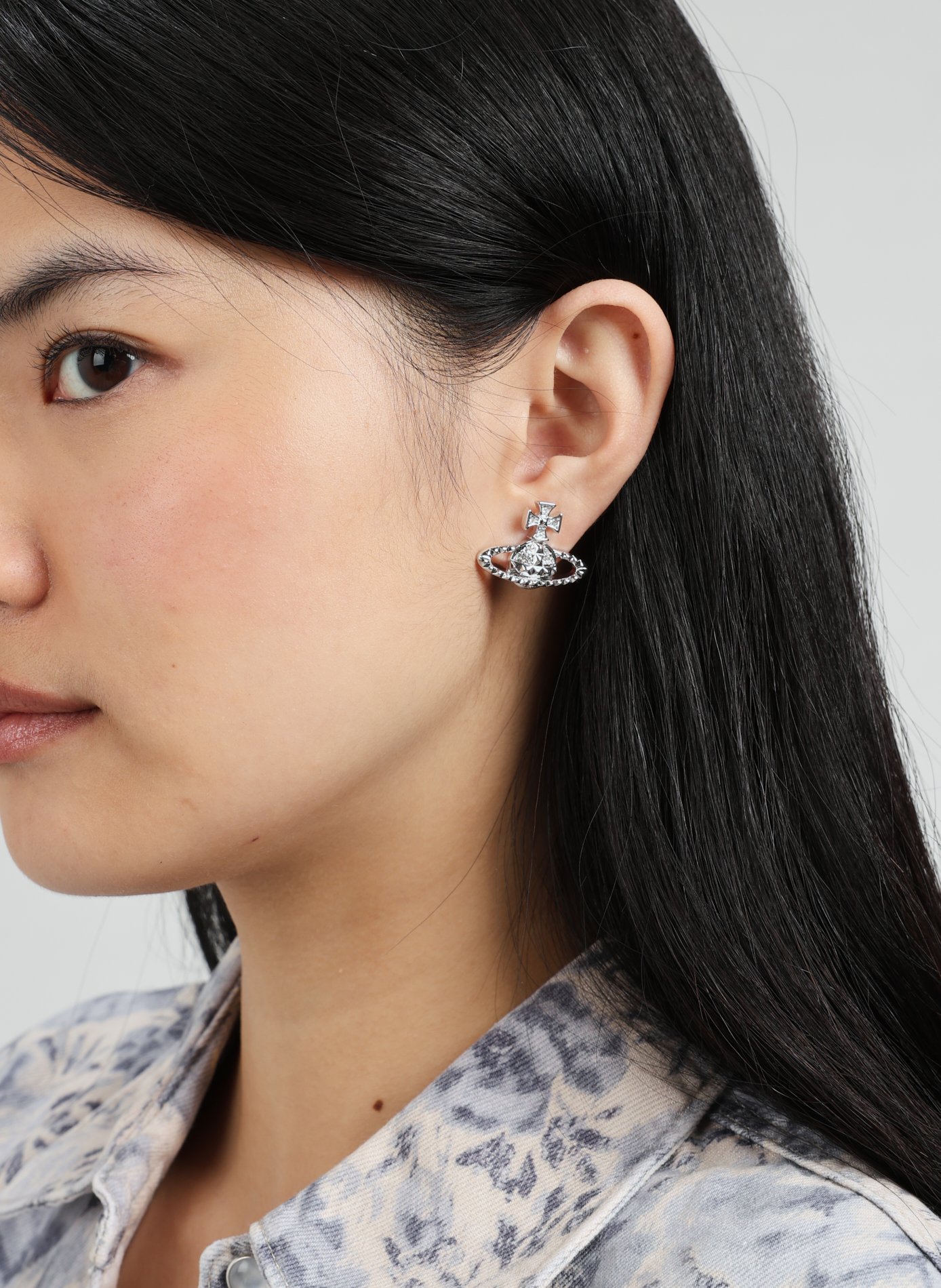 Mayfair Bas Relief earrings VIVIENNE WESTWOOD Silver