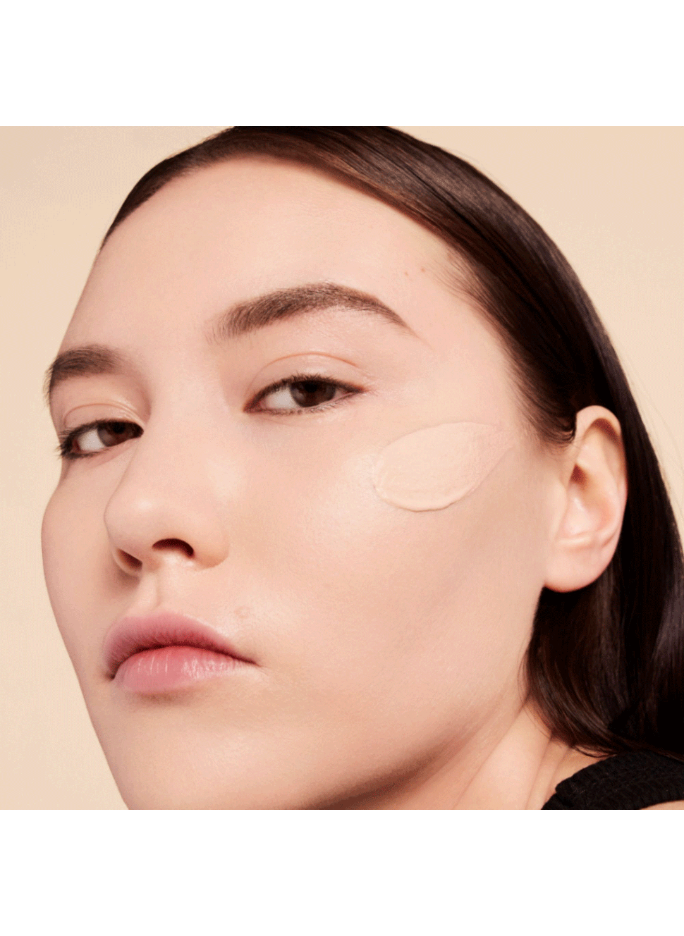 Yves Saint Laurent 24h full-coverage luminous matt foundation Ln4