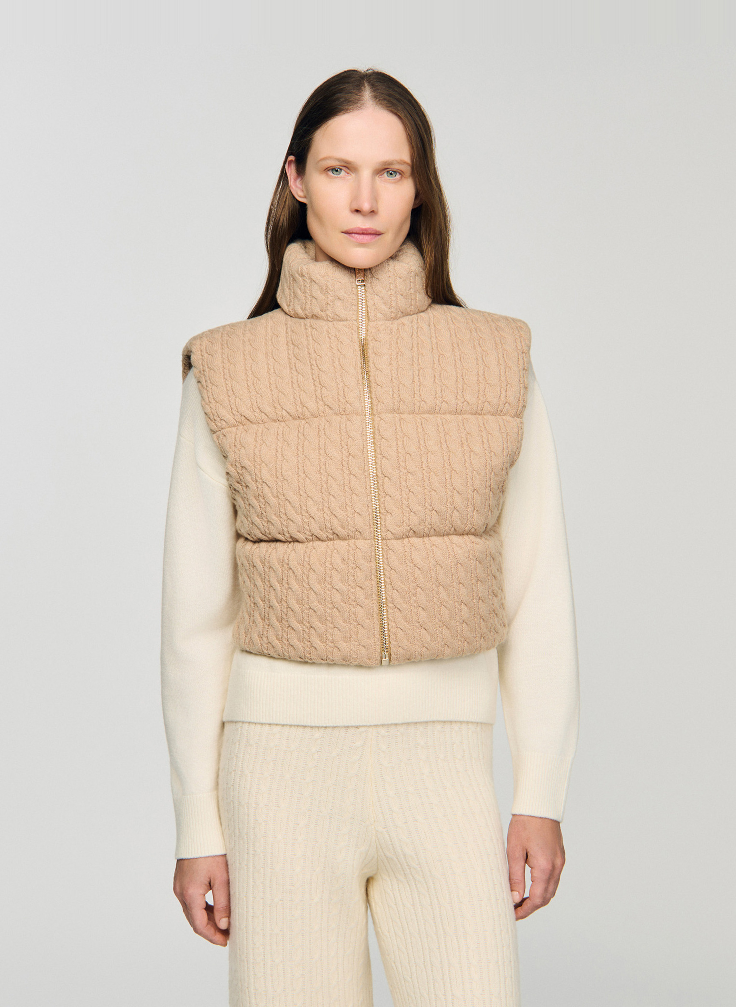 SANDRO Doudoune courte ajustée en laine Beige