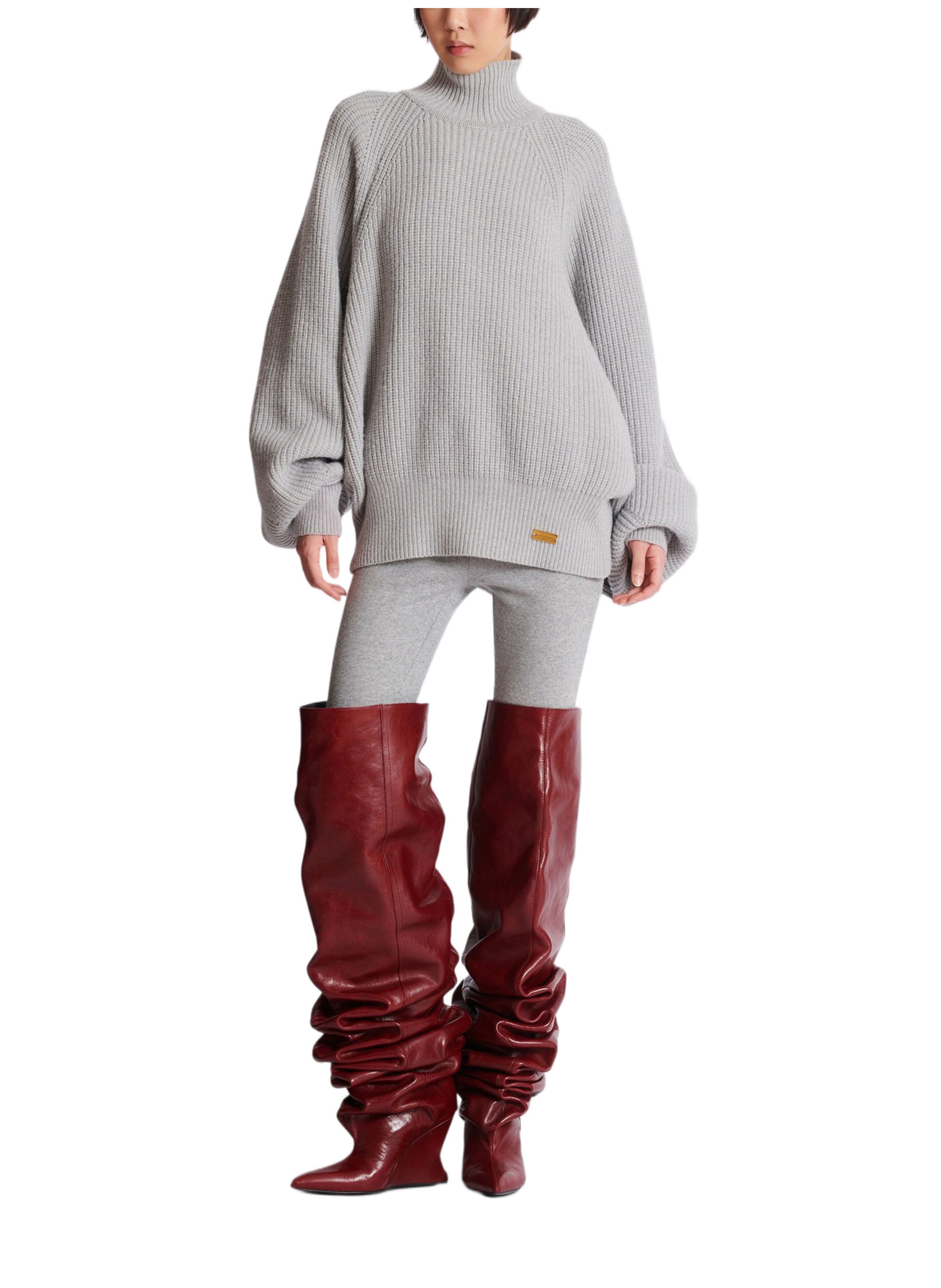 Pull en maille côtélée à col montant Gris