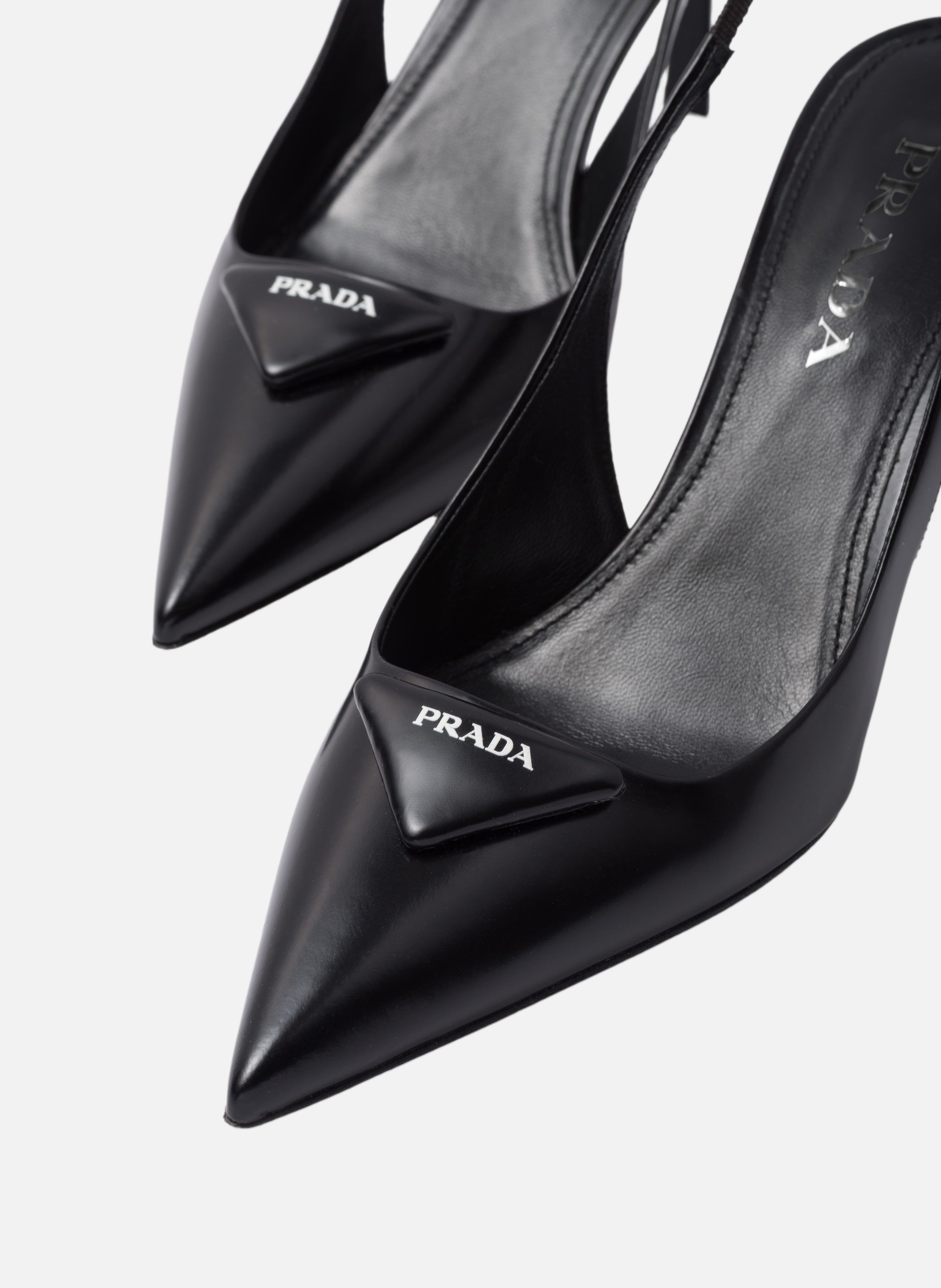 Escarpins à bride arrière en cuir brossé PRADA Noir