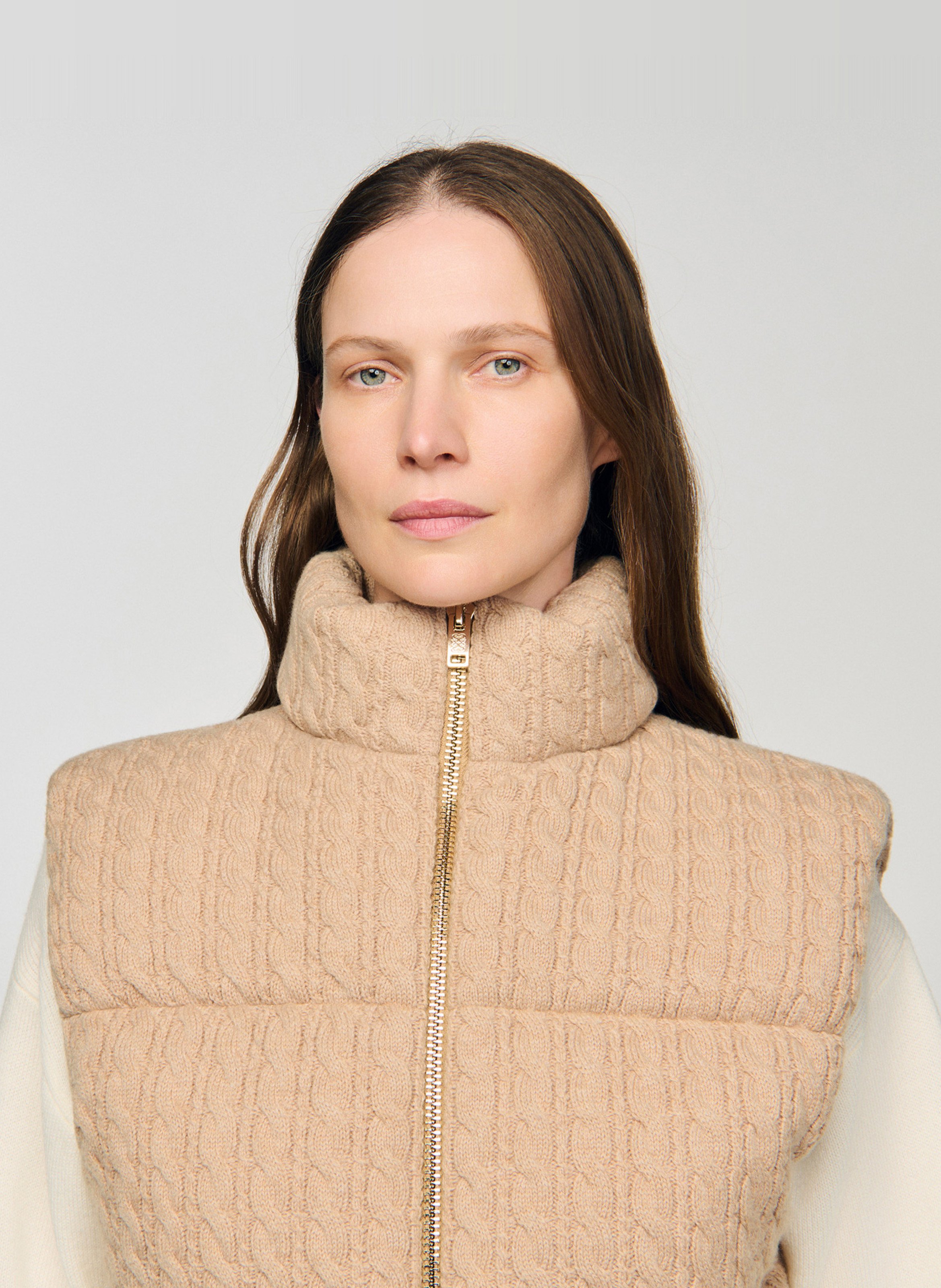 Doudoune courte ajustée en laine SANDRO Beige