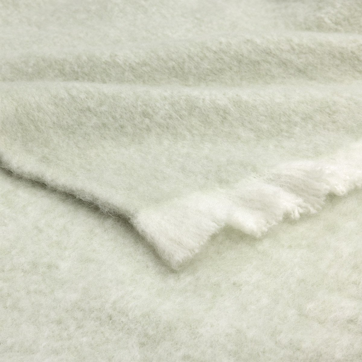 Plaid en mohair, nimbus | Vert DESFORGES Maison