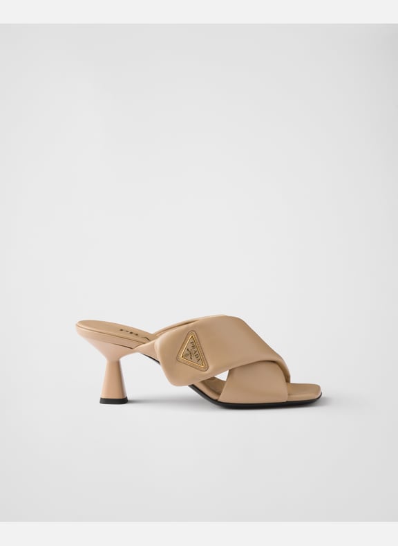 Sandales en cuir nappa matelassé Beige by PRADA PRADA Sandales en cuir nappa matelassé Beige