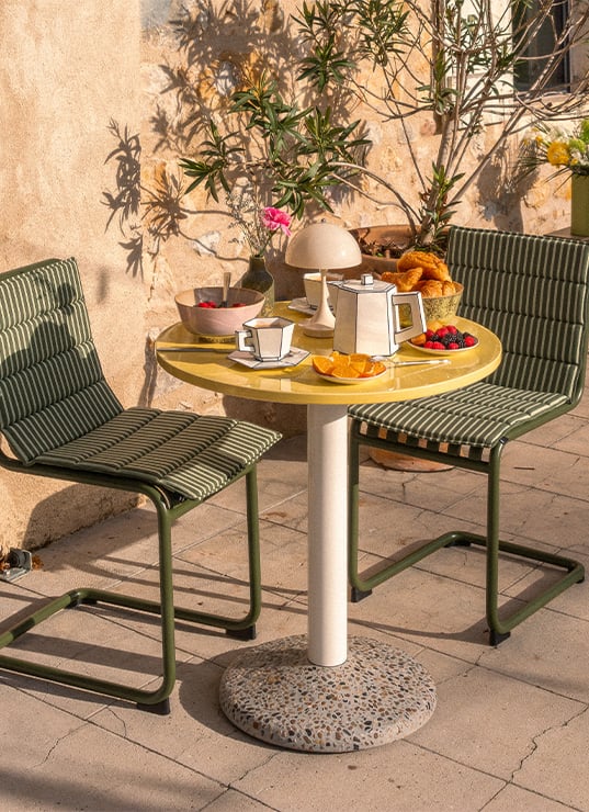 chaises table made in design