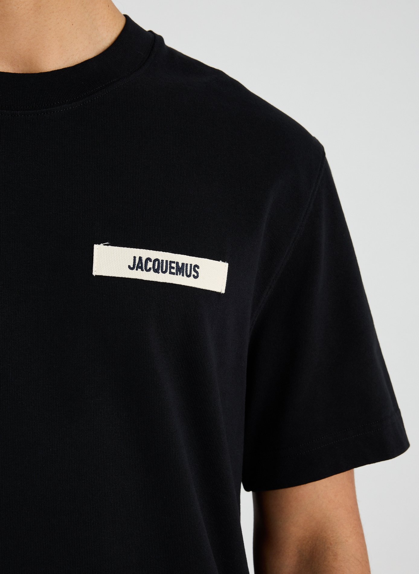 JACQUEMUS ブラック 半袖Tシャツ 新品タグ付き ブラック系 JACQUEMUS (Women)のTシャツ・カットソー
