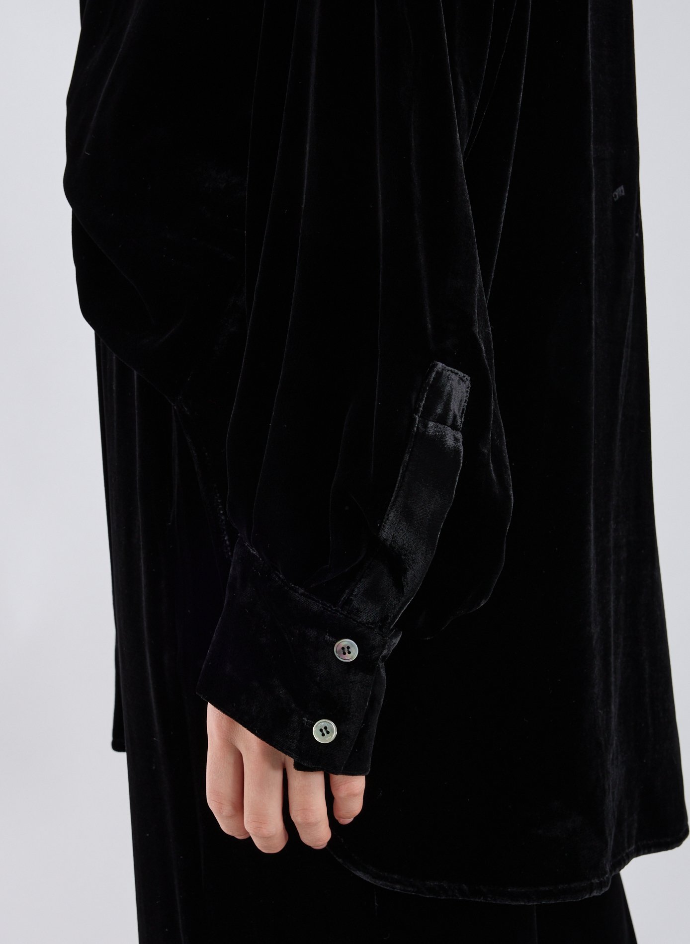 Velvet shirt with classic collar R2W Black