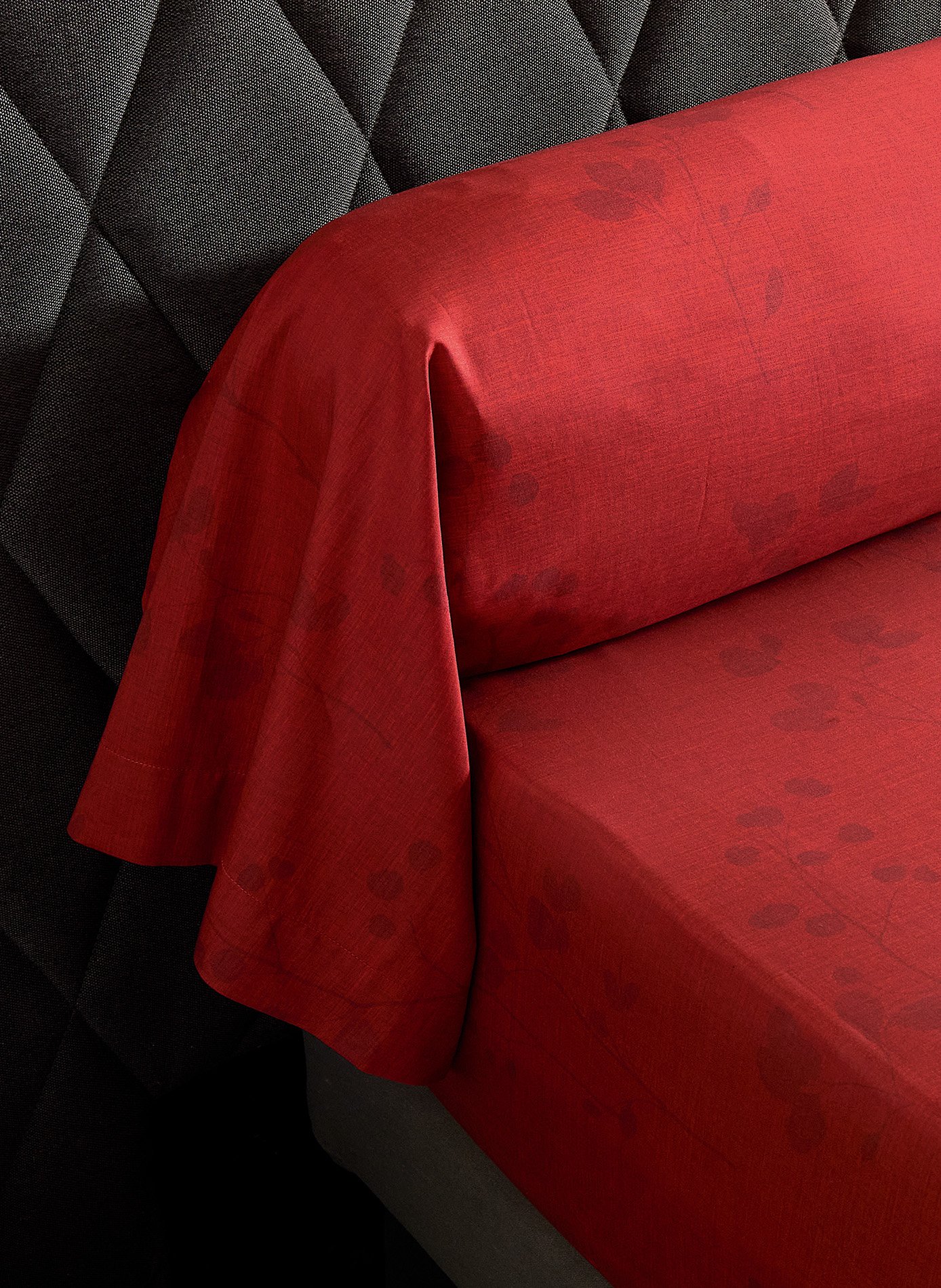 Taie de traversin minimaliste ANNE DE SOLENE Rouge