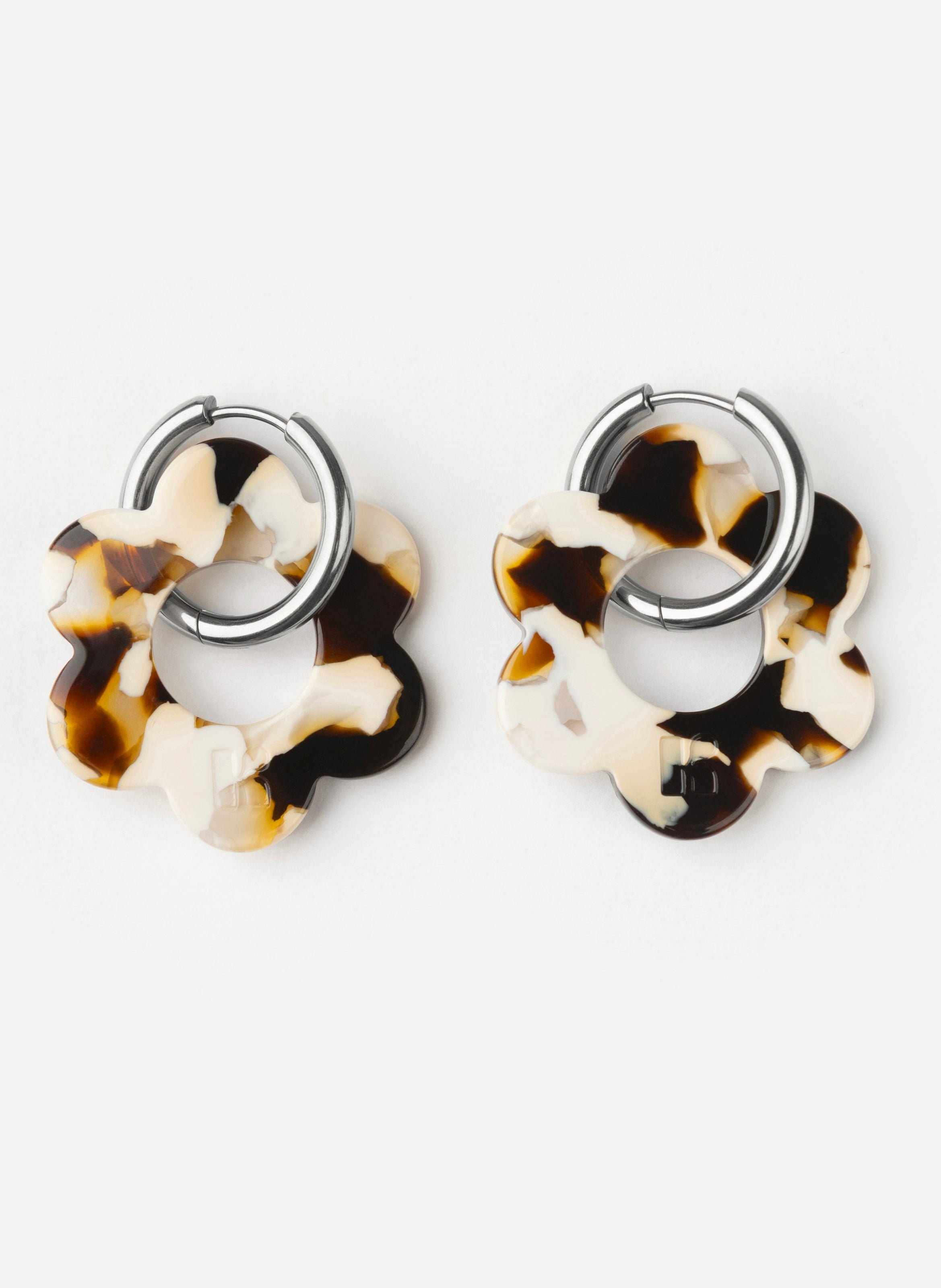 Boucles d'oreilles Maxi Fleurette avec anneaux en acier inoxydable argenté KURAGE GINZA Marron