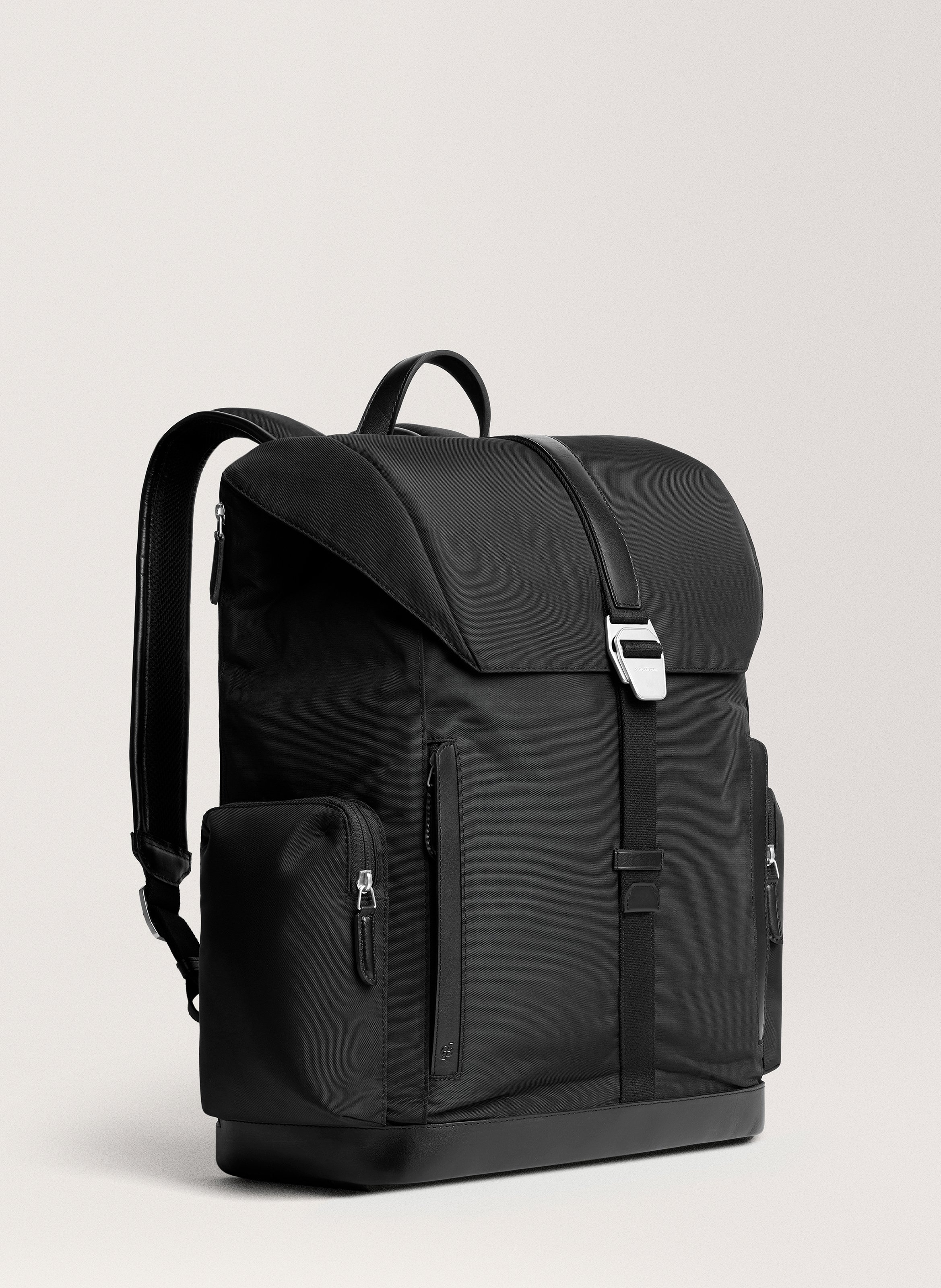 Sac à dos 'Traverse' en nylon CARL FRIEDRIK Noir