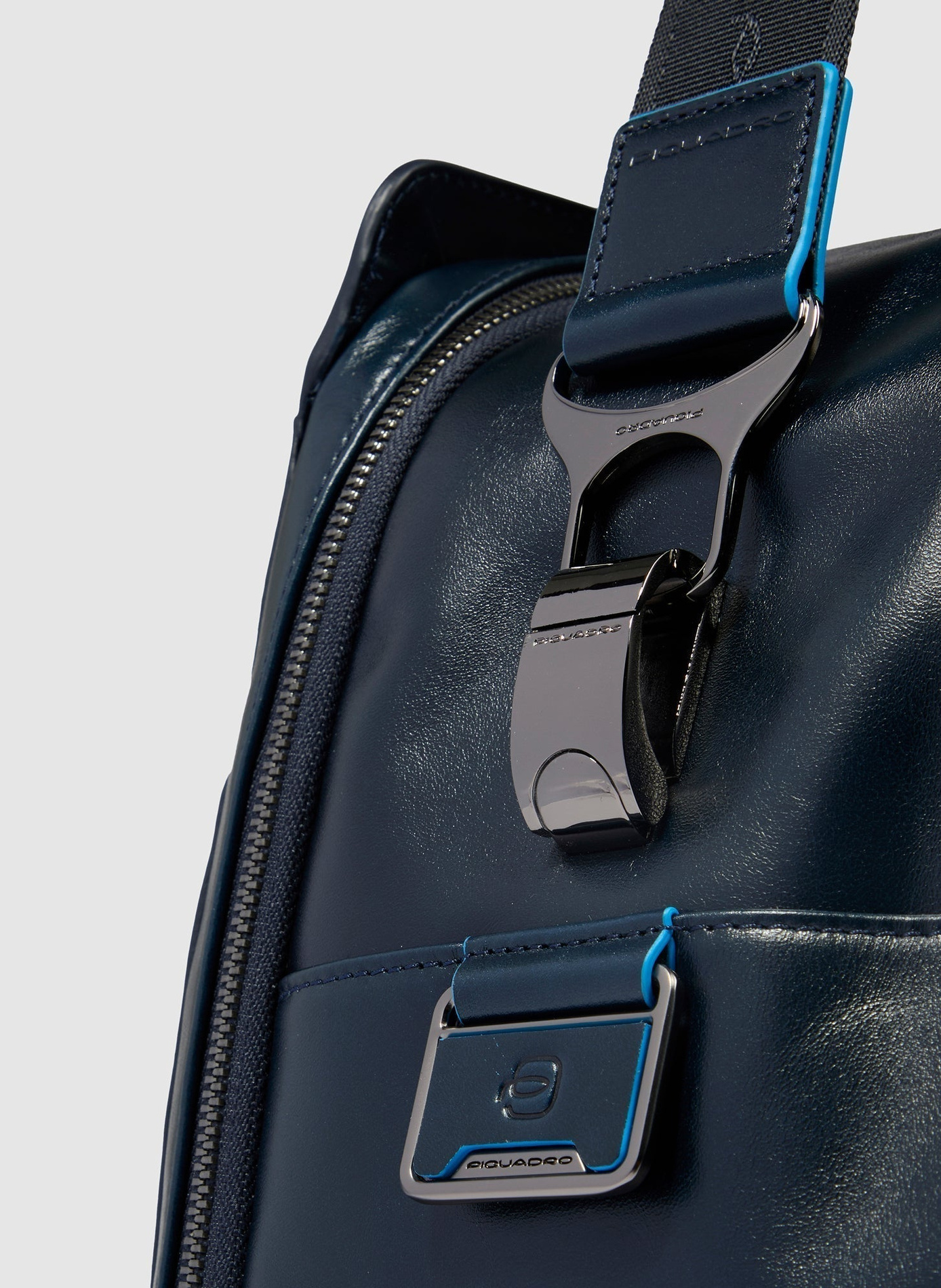 Sac de voyage personnalisable pour ordinateur 14" PIQUADRO Bleu