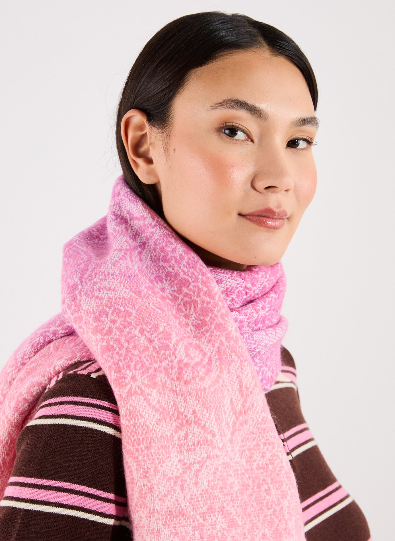 Echarpe à motif  AU PRINTEMPS PARIS Rose