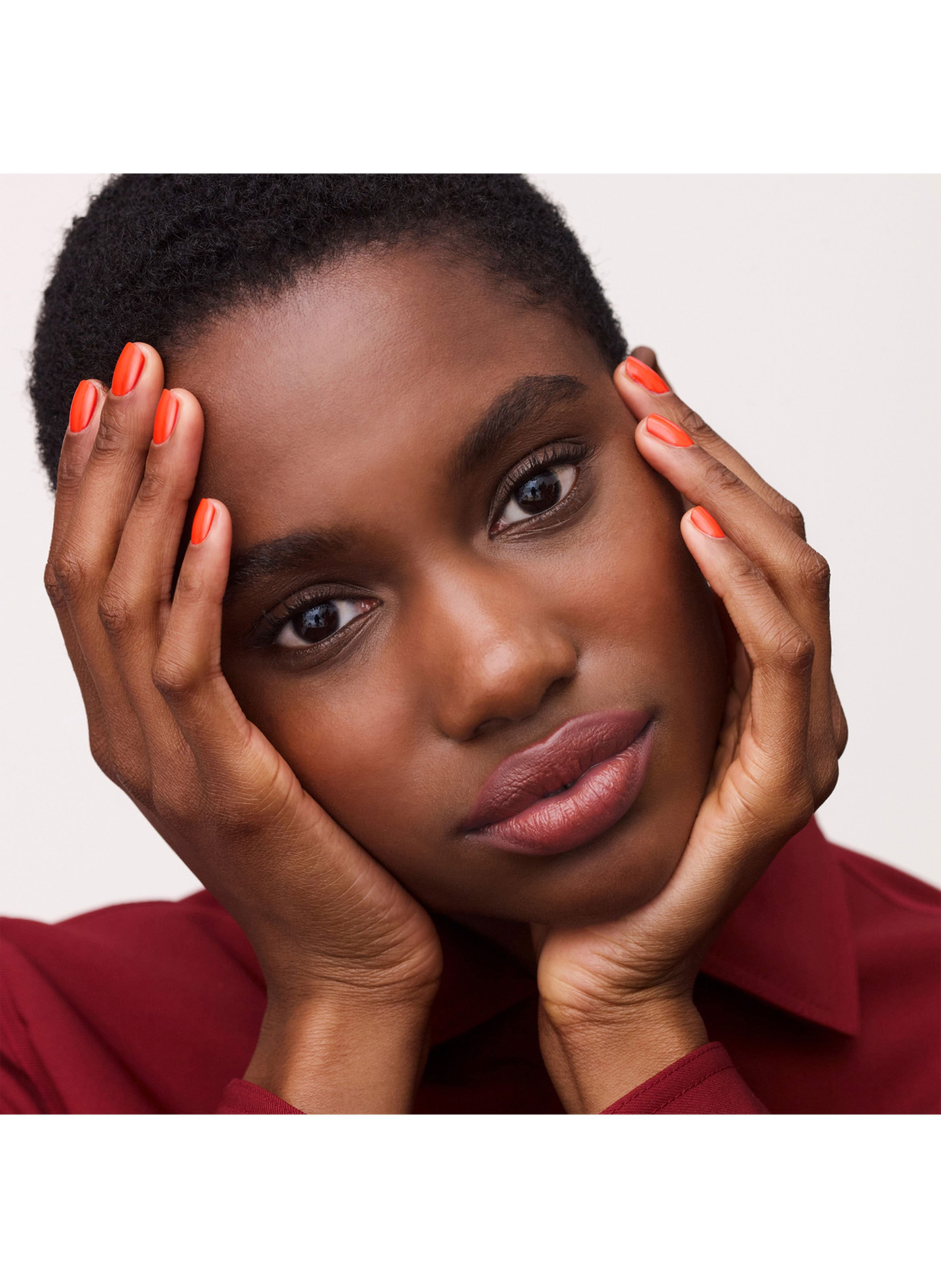 Les Mains Hermès Orange Poppy enamel nail polish HERMÈS 39 orange poppy