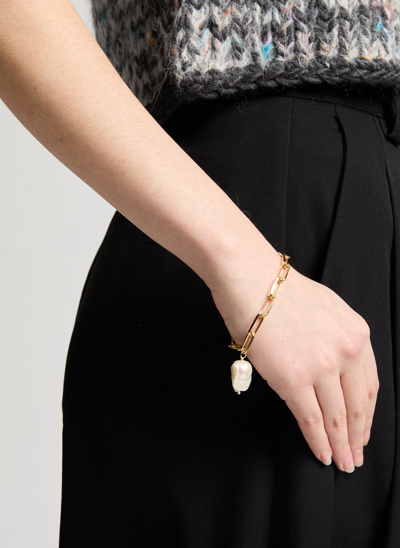 Bracelet Yasemi Baroque Pearl HERMINA ATHENS Doré