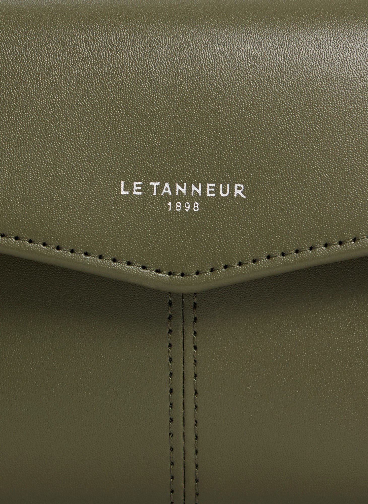 Pochette enveloppe moyen modèle charlotte en cuir lisse LE TANNEUR Vert