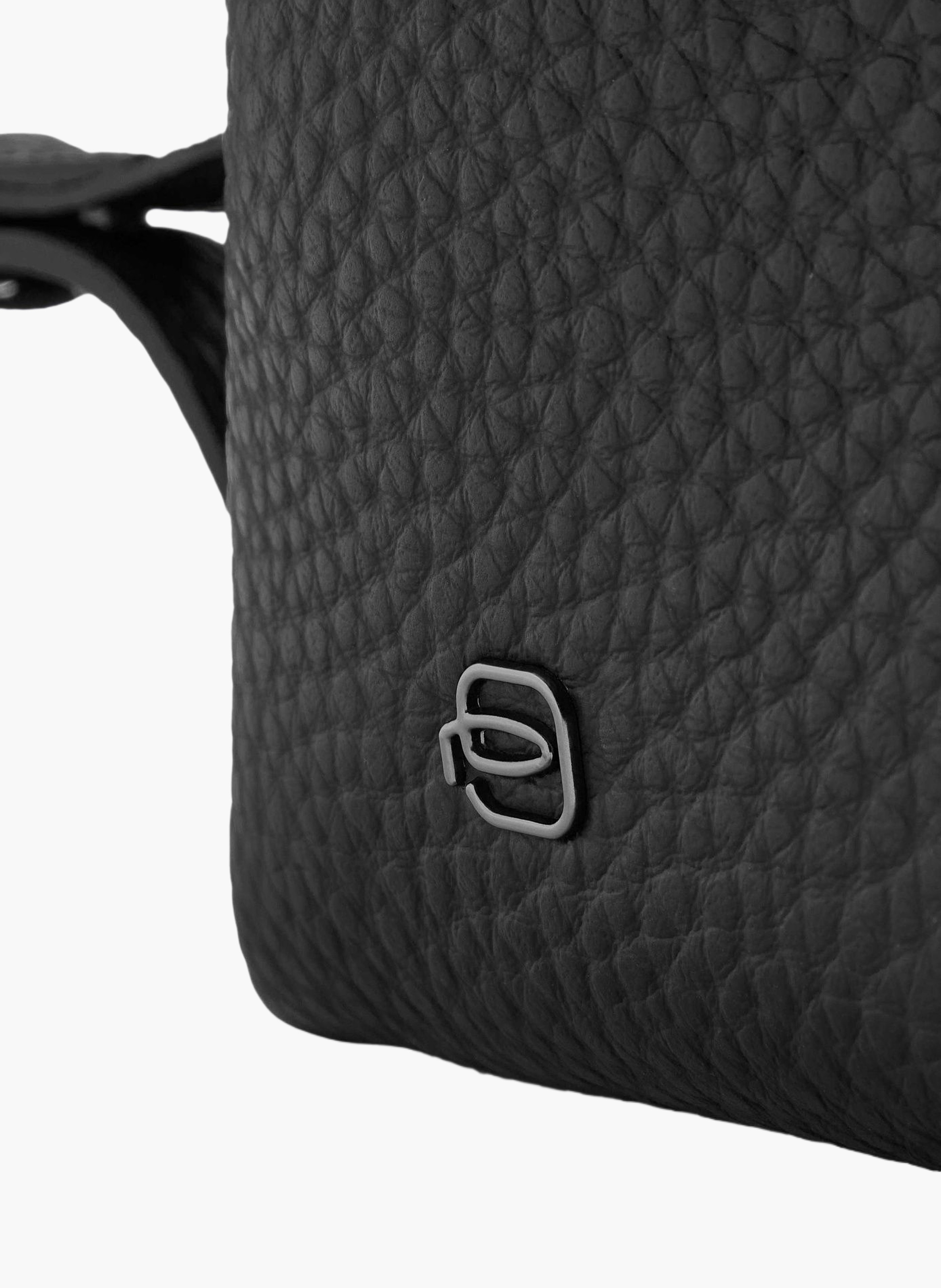 Rugzak voor 15,6" laptopreizen PIQUADRO Zwart