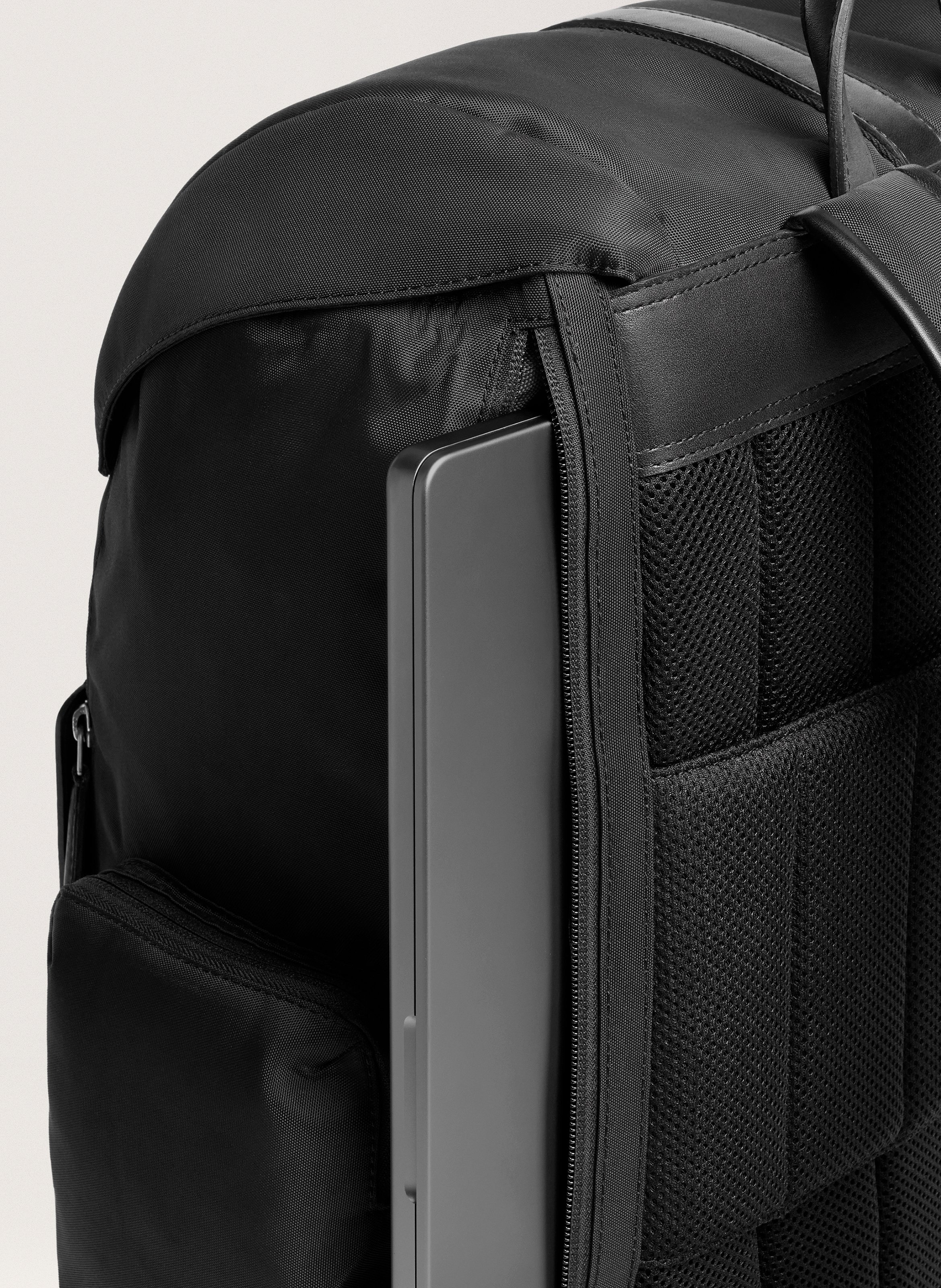 Sac à dos 'Traverse' en nylon CARL FRIEDRIK Noir