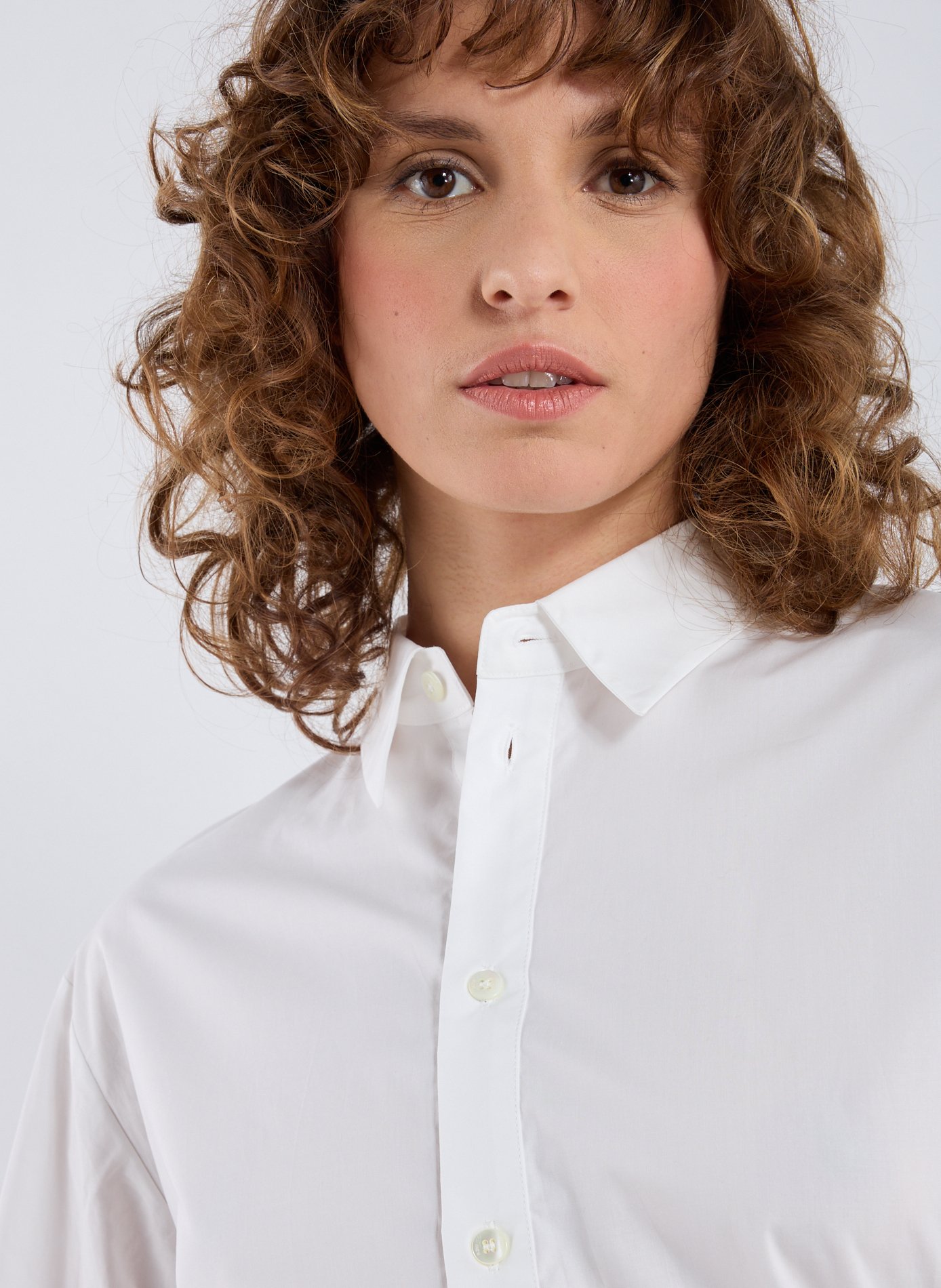 Chemise col classique manches contrastantes en coton R2W White