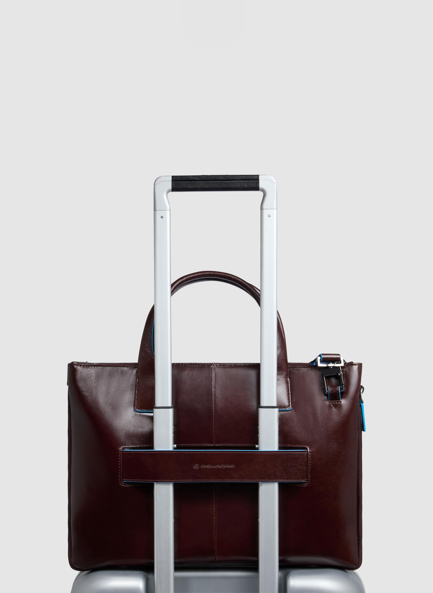 Sac à ordinateur mince 14" personnalisable PIQUADRO Marron
