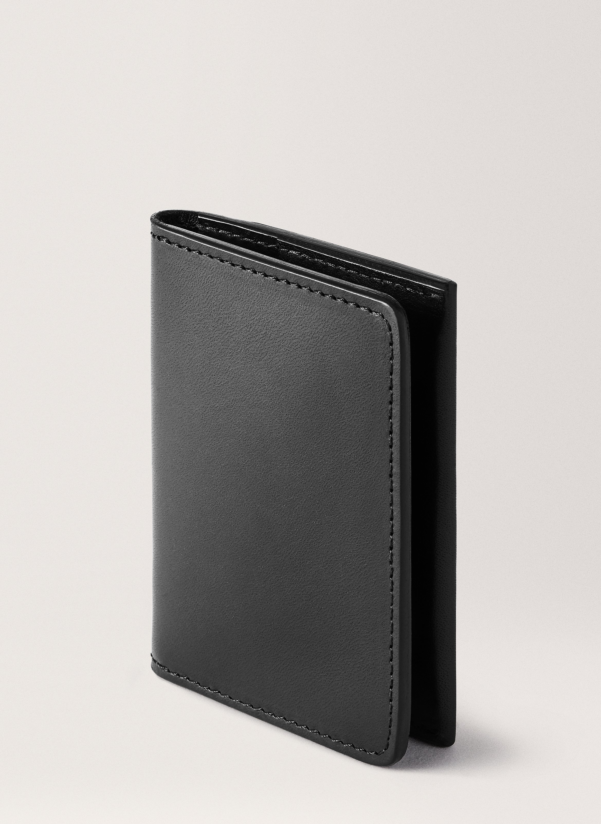 Porte-cartes 'Swanfield' en cuir vachetta CARL FRIEDRIK Noir