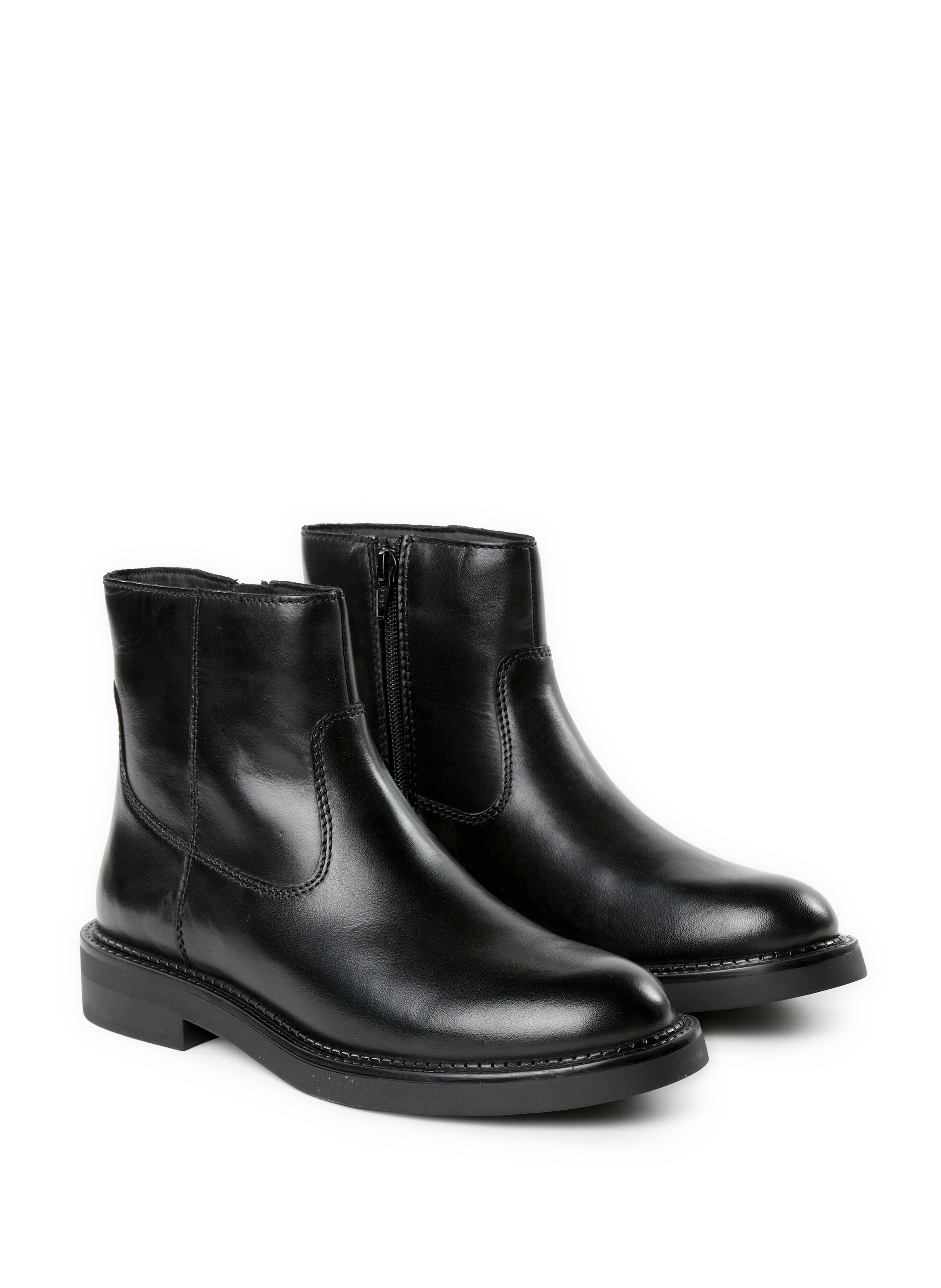 Solid leather ankle boots GEOX Black