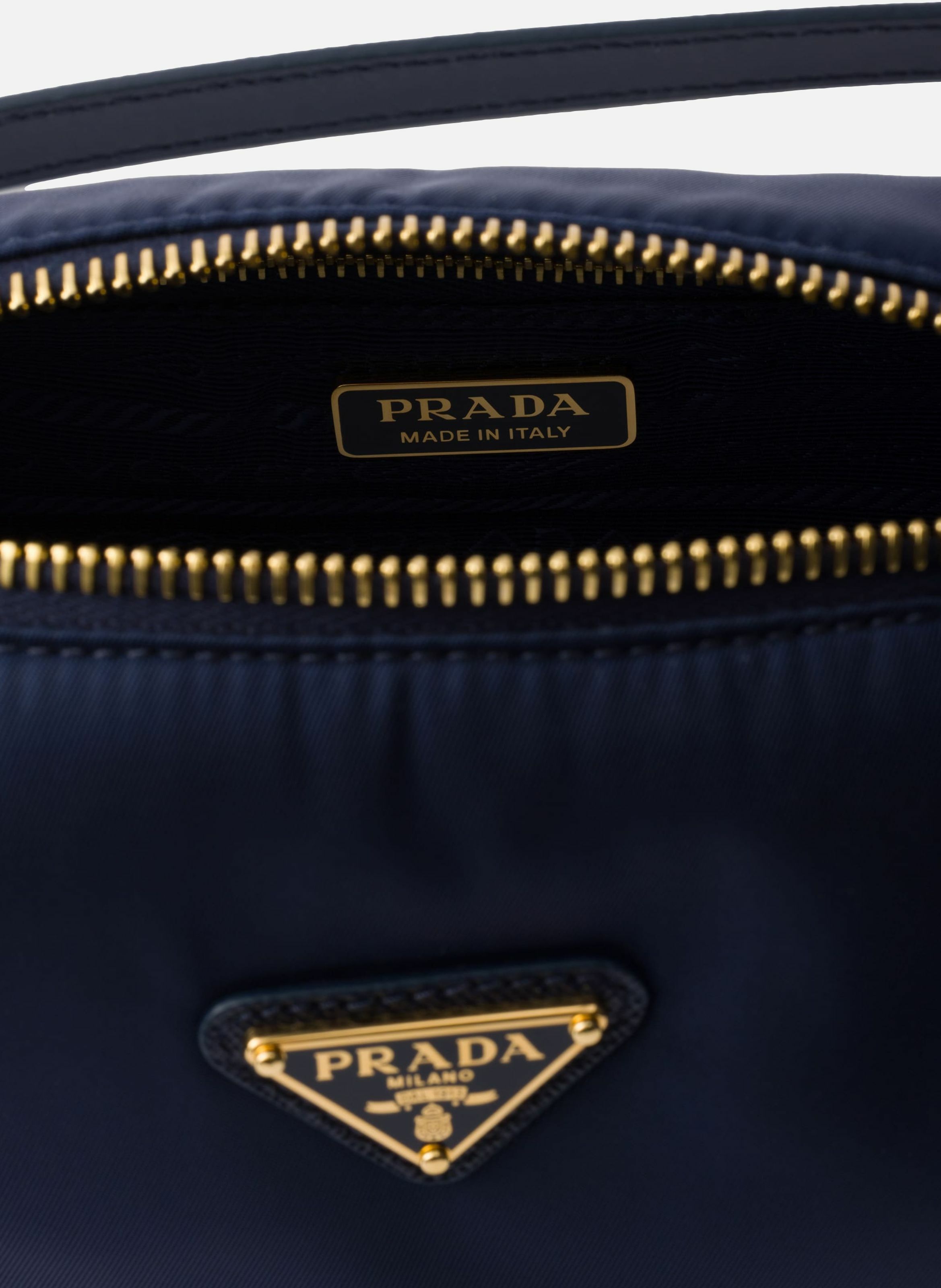 Pochette en re-nylon PRADA Bleu