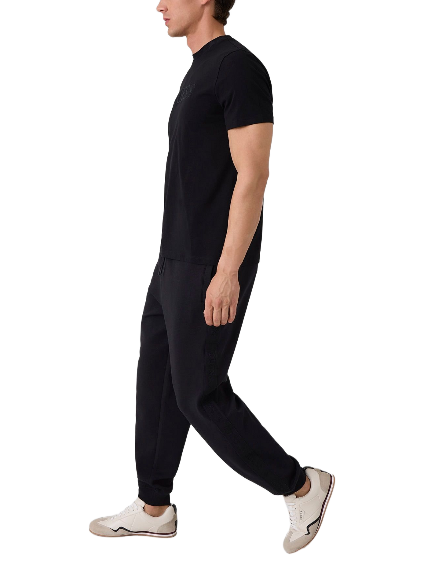 Round neck t-shirt with embroidered logo in blended cotton GUESS Black