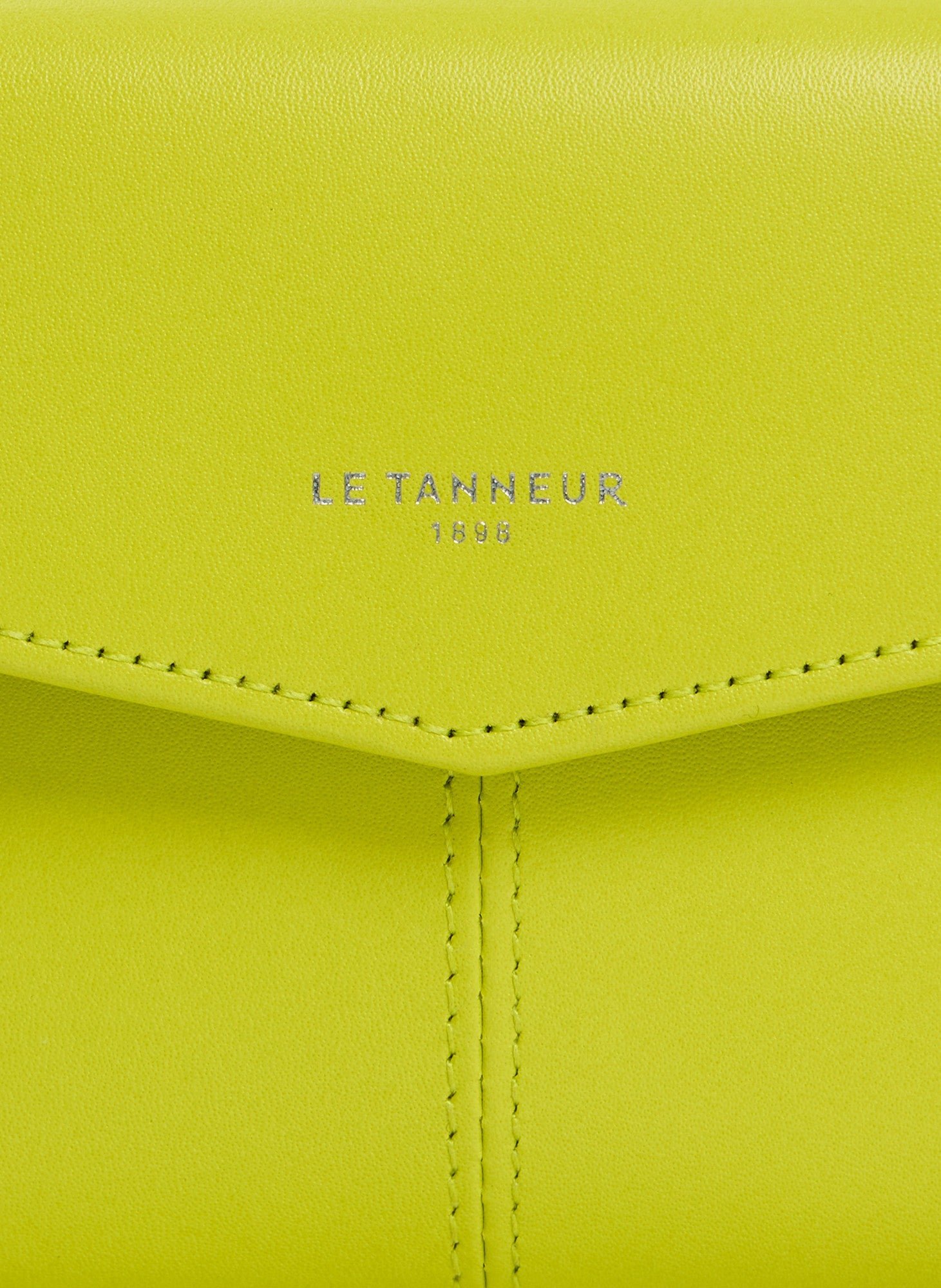 Pochette enveloppe moyen modèle charlotte en cuir lisse LE TANNEUR Vert