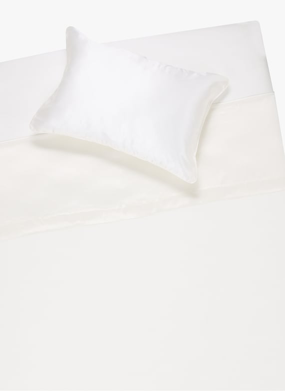 Drap plat en soie de mûrier | Blanc by AU PRINTEMPS PARIS Drap plat en soie de mûrier Blanc