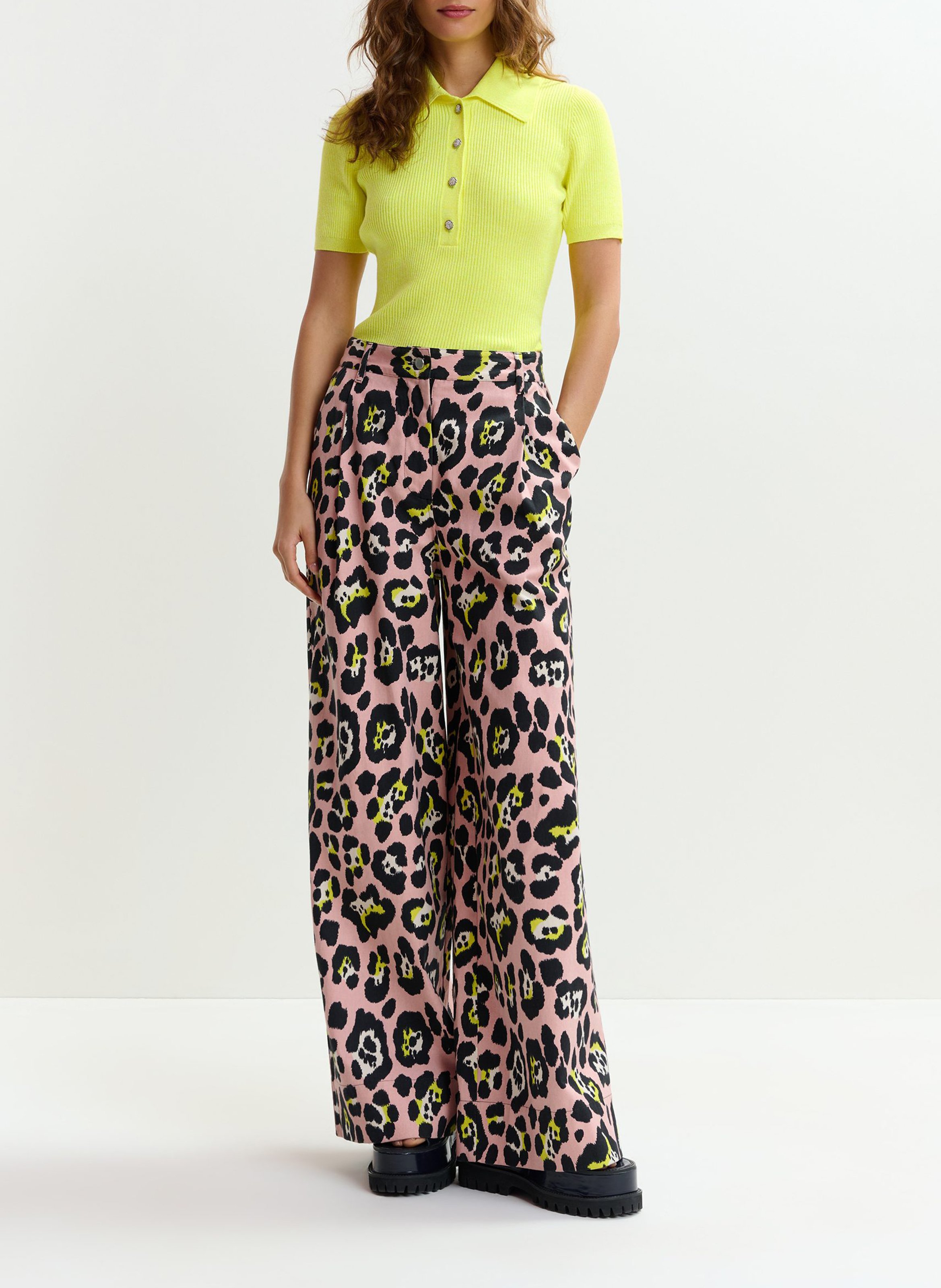 Polo manches courtes ajusté uni jabric ESSENTIEL ANTWERP Jaune