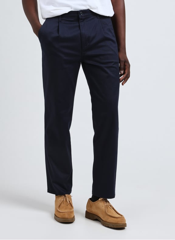 Pantalon Chino Relaxed Tapered Fit Bleu by DOCKERS DOCKERS Pantalon Chino Relaxed Tapered Fit Bleu