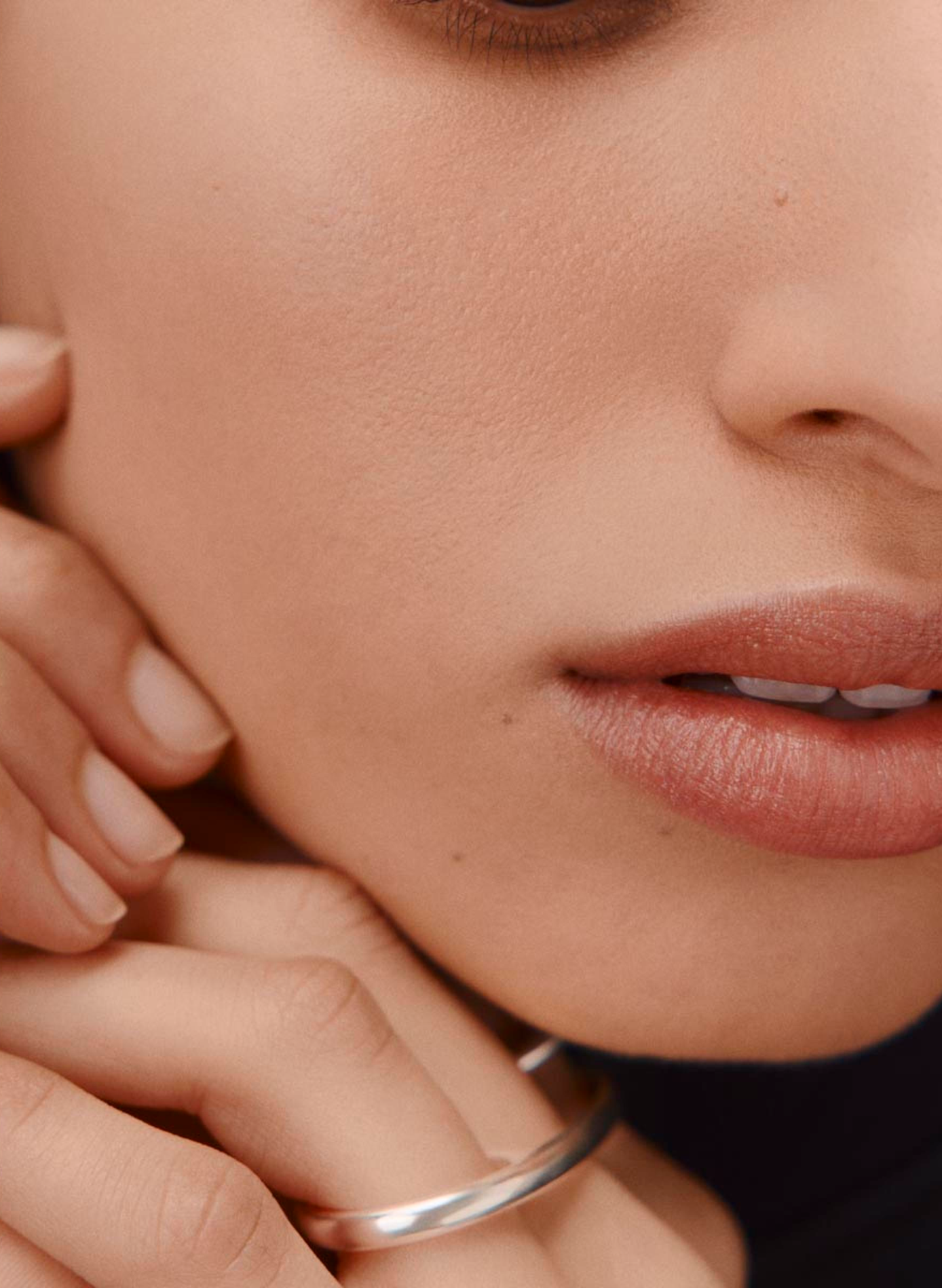 Hermès Plein Air, Fond de teint soin mat lumineux 33w sisal