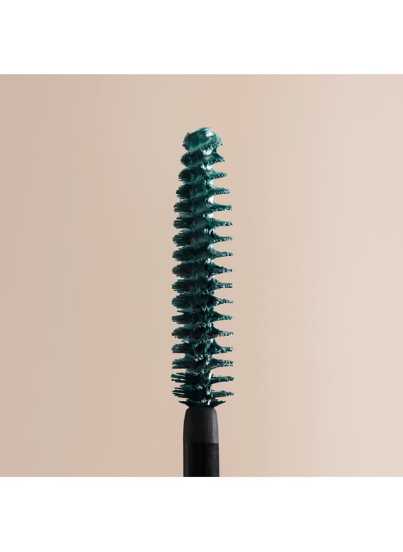 Trait d'Hermès, mascara soin revitalisant | Vert titien by HERMÈS Trait d'Hermès, mascara soin revitalisant Vert titien