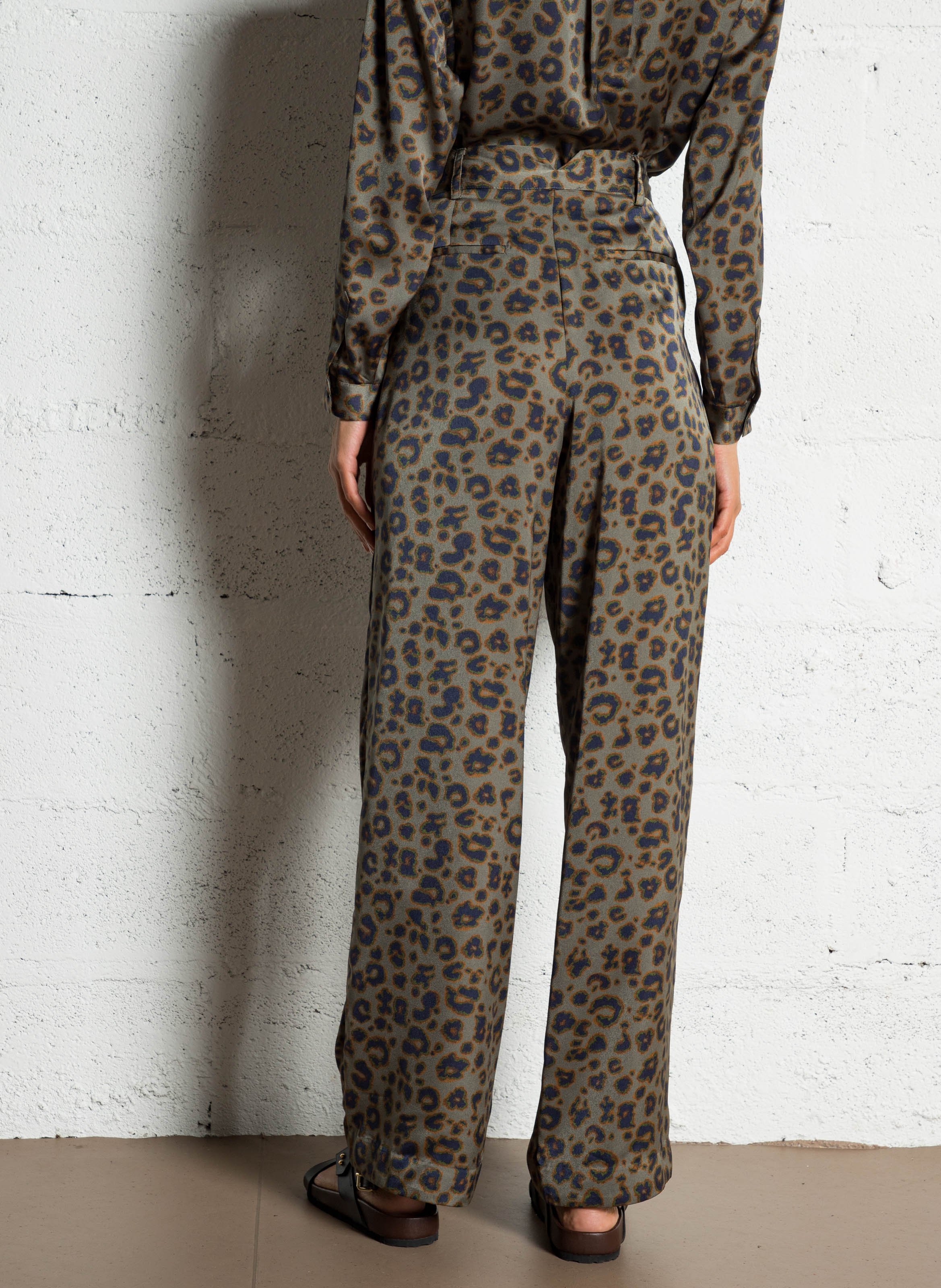 Pantalon large à imprimé léopard bloy BA&SH Kaki