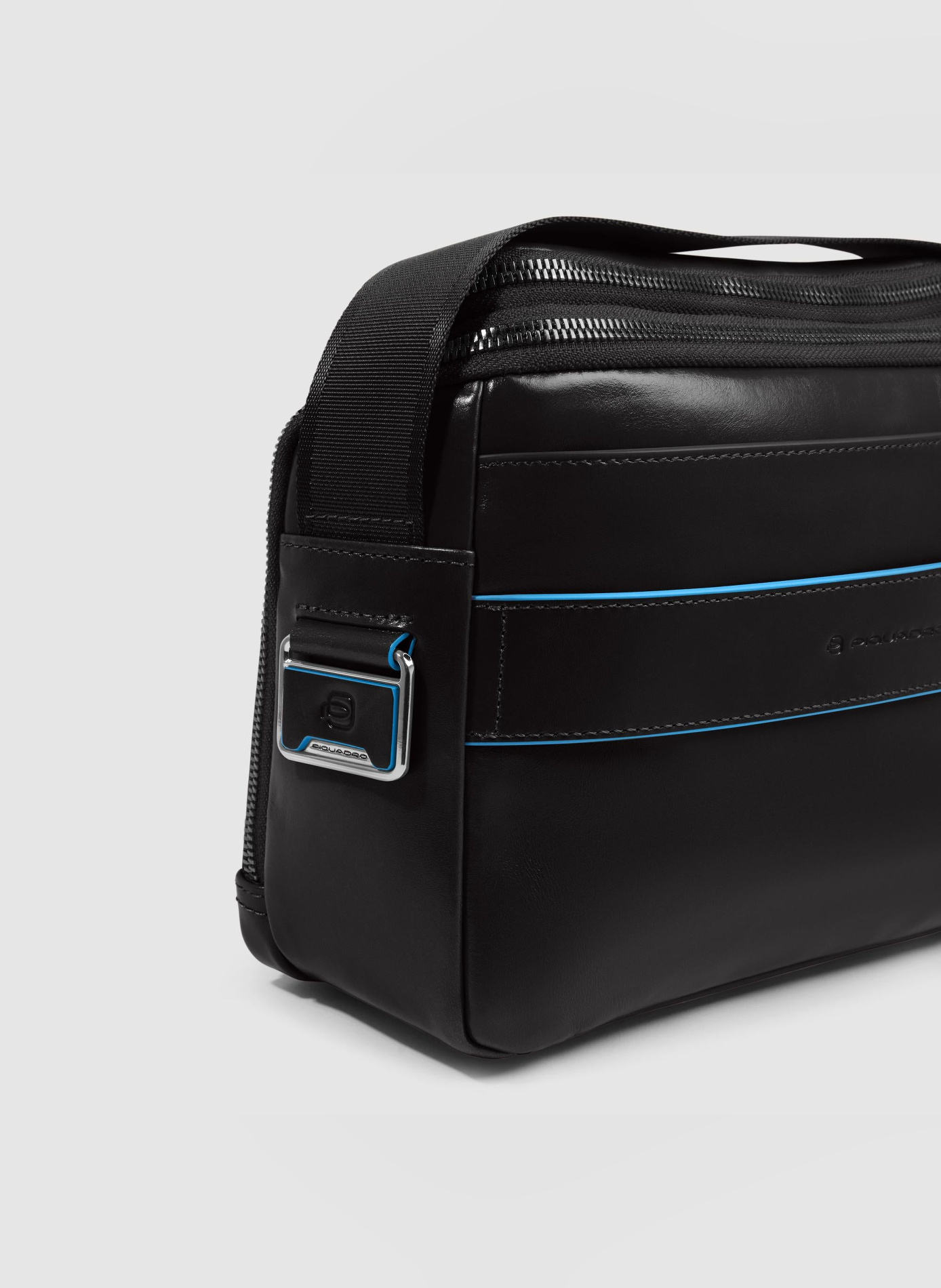 Sac bandoulière homme personnalisable PIQUADRO Noir