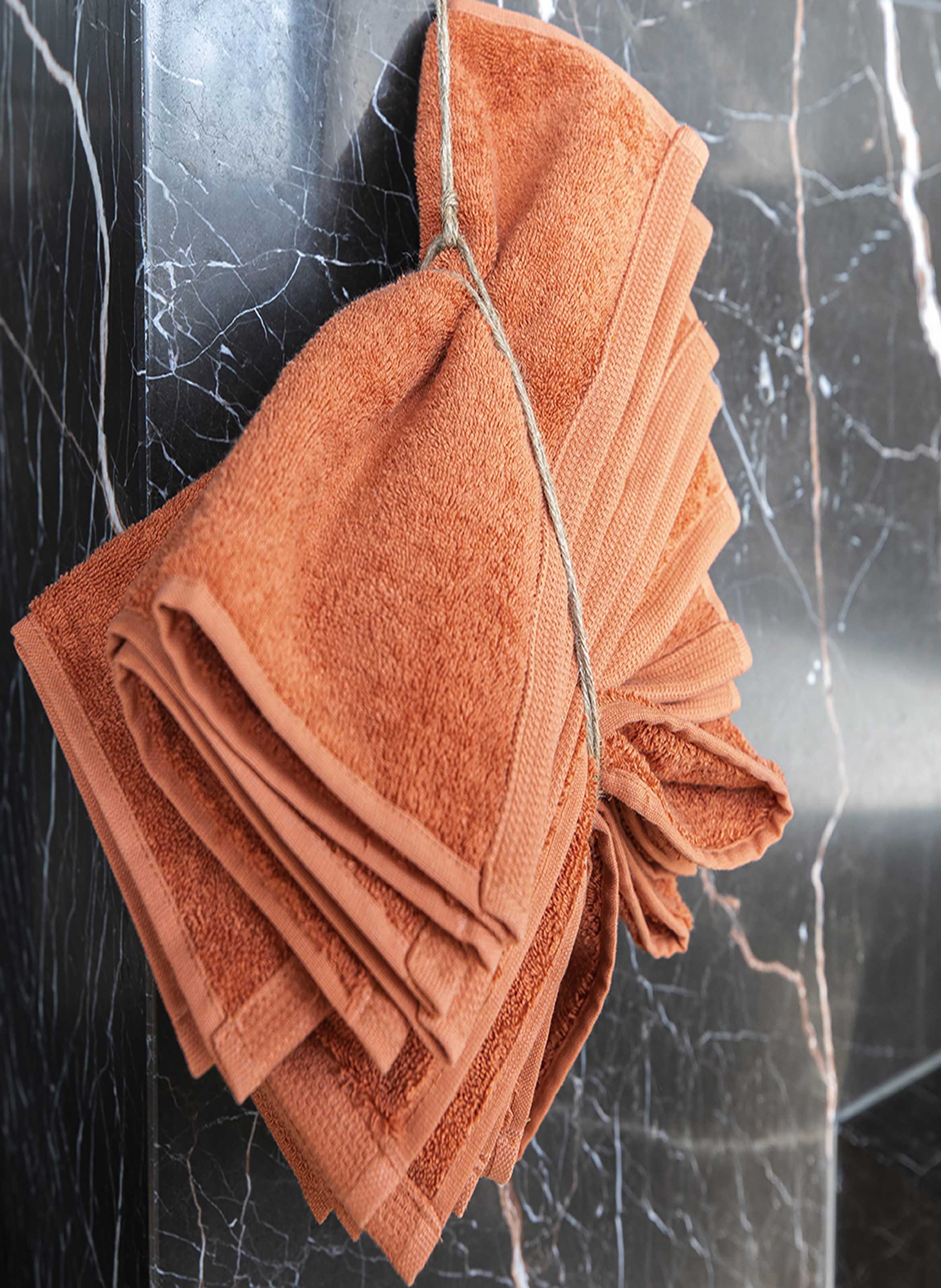 Gant de toilette uni en coton biologique, essentiel ALEXANDRE TURPAULT Orange