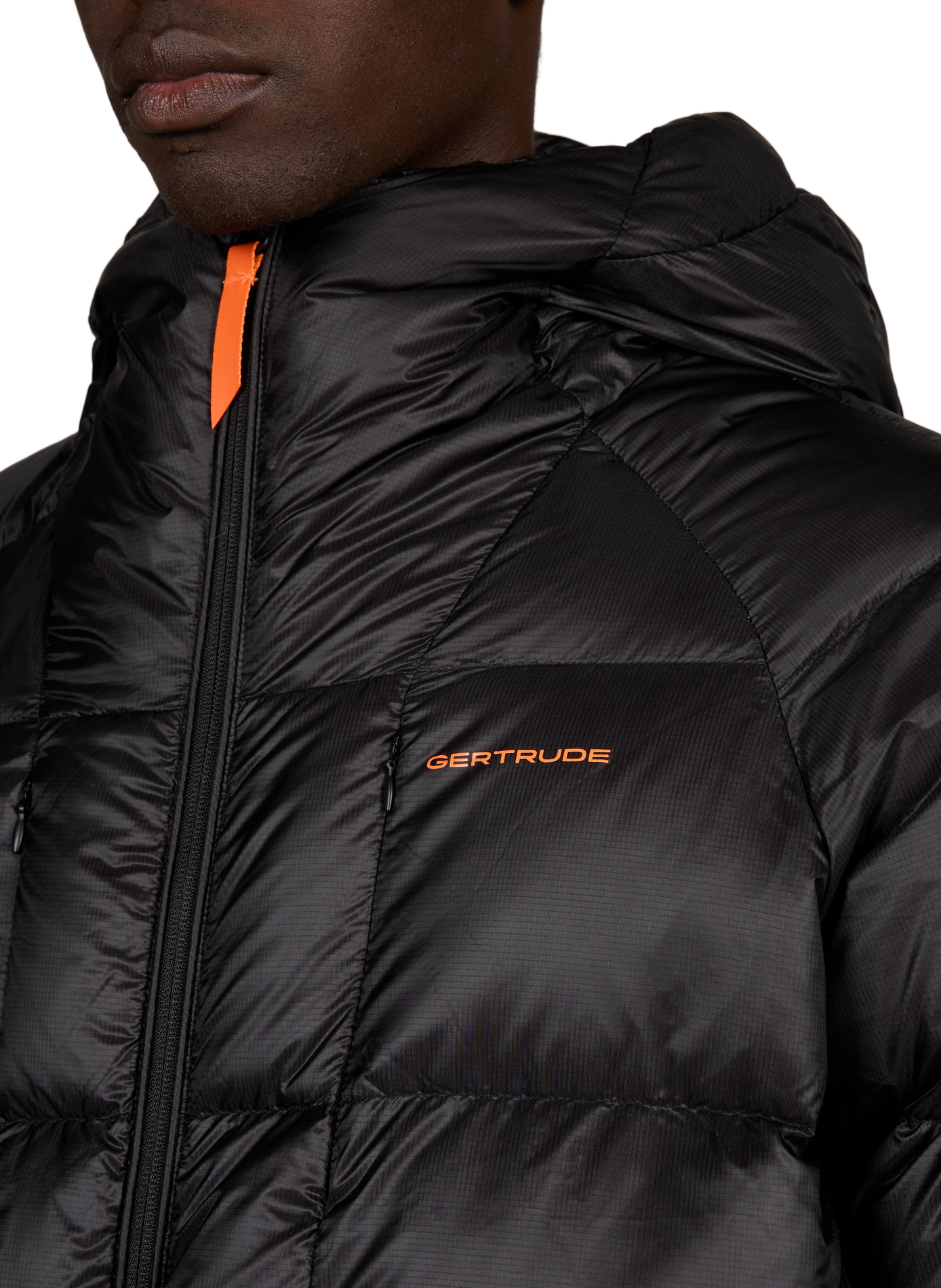 Gerade gesteppte Daunenjacke mit Kapuze | Schwarz GERTRUDE Herren