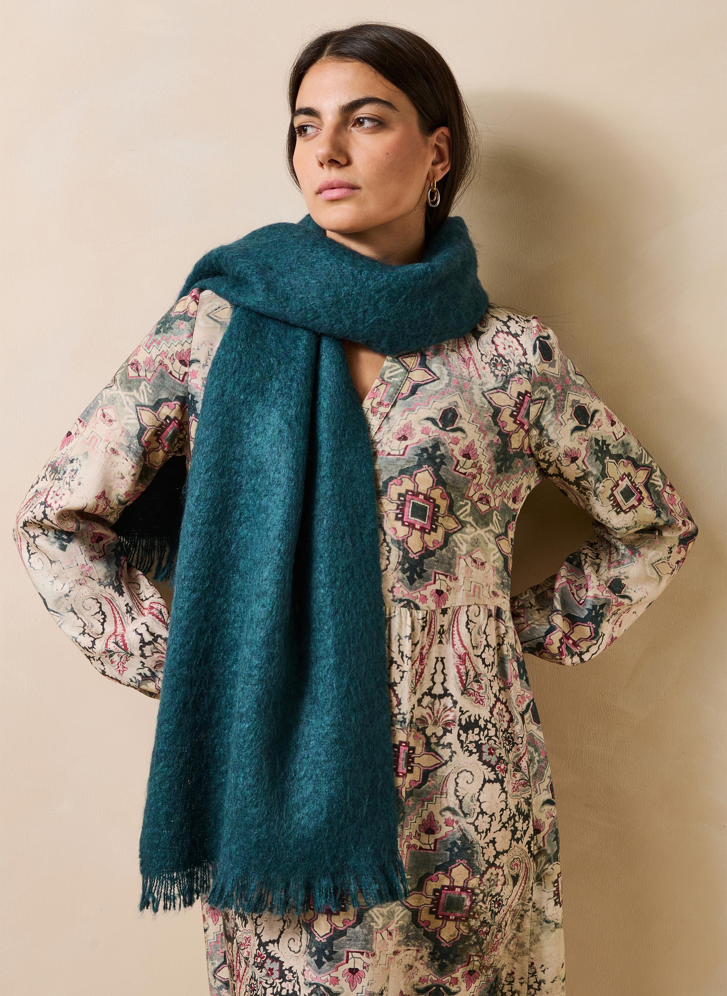 Brede sjaal met franjes LA FEE MARABOUTEE Blauw