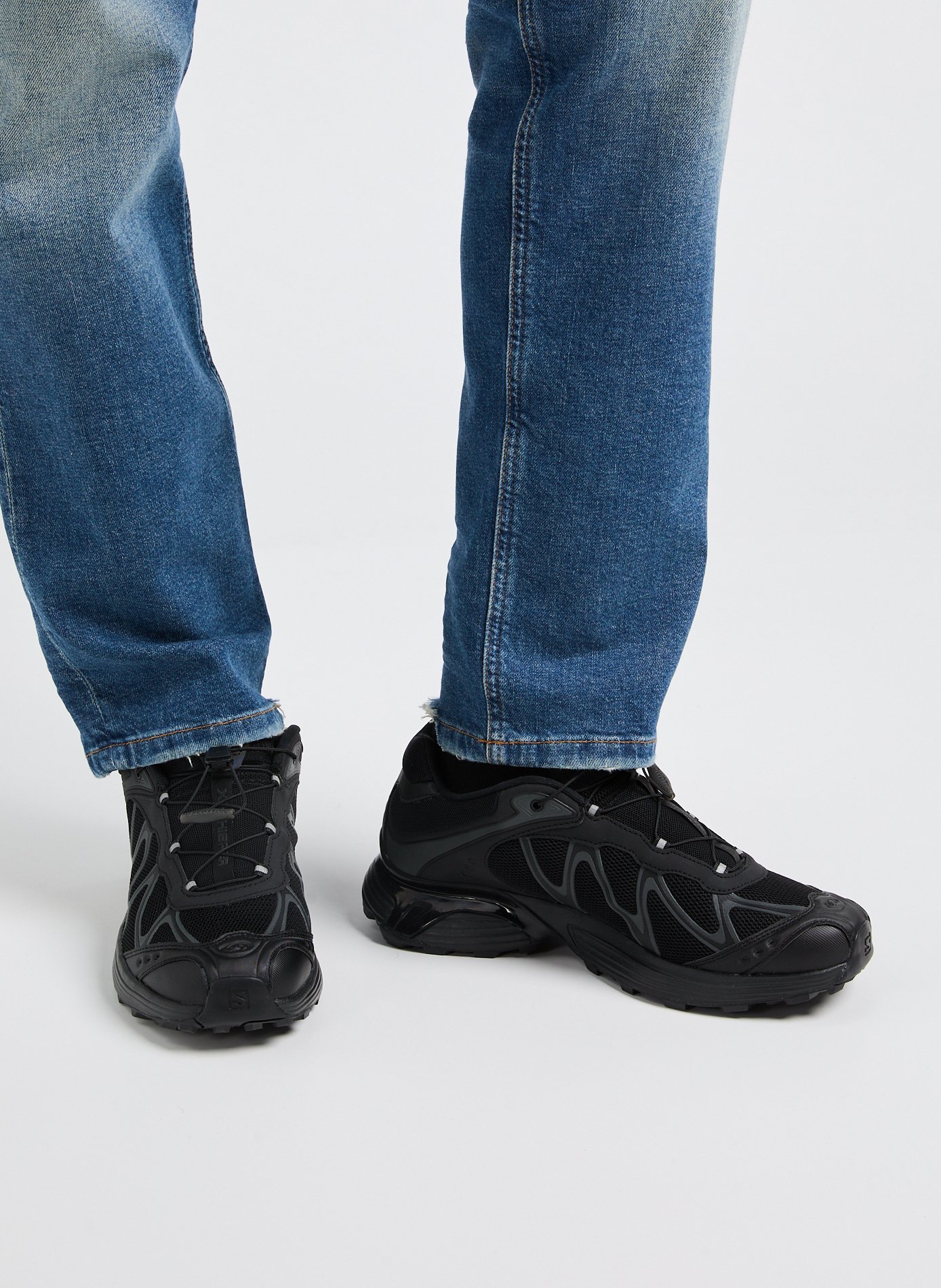 XT-Whisper Sneakers SALOMON Black